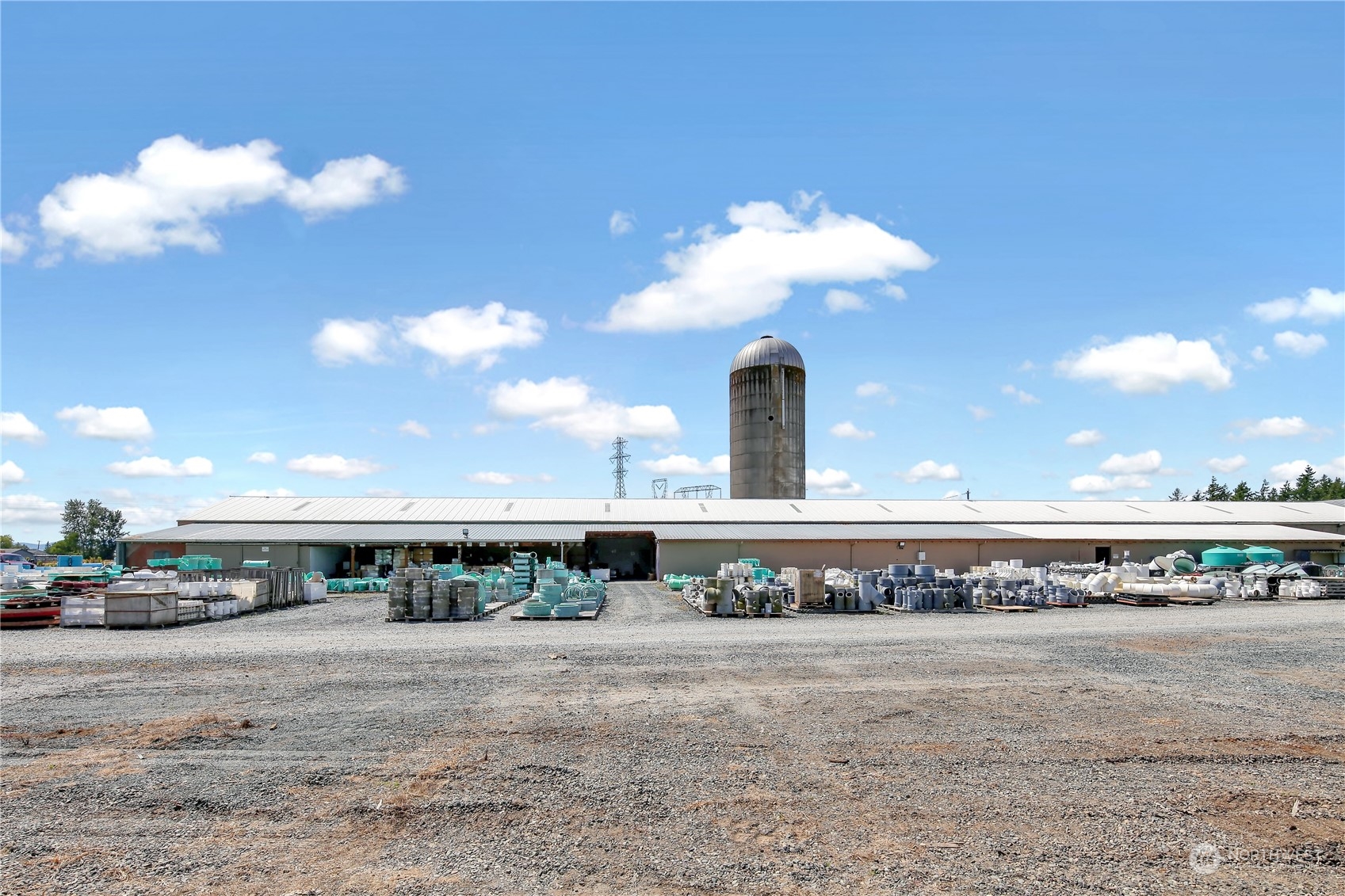main property photo 7