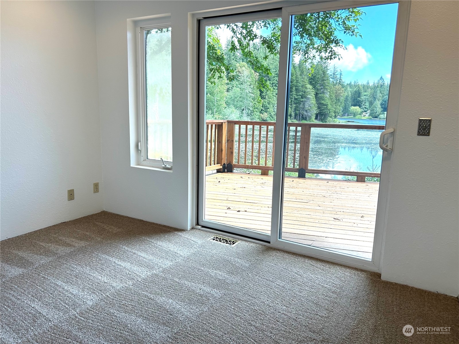 property viewer photo 14