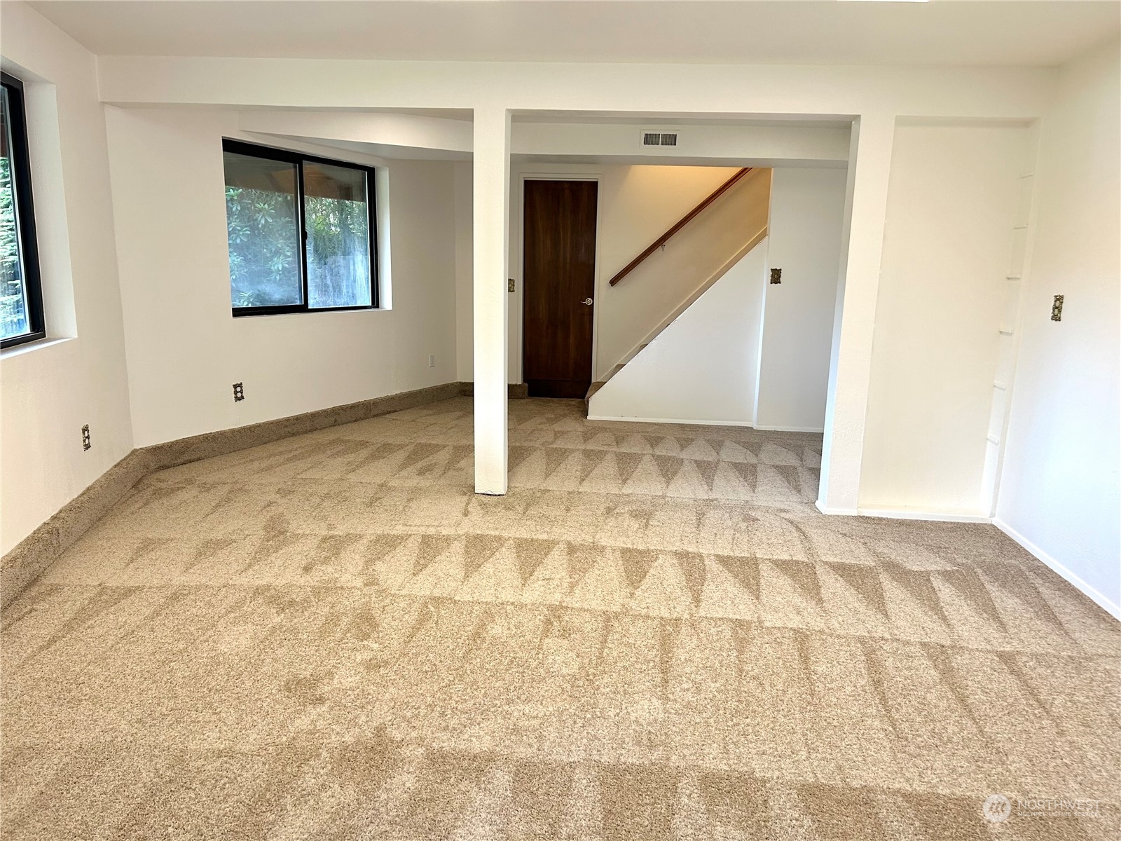 property viewer photo 21