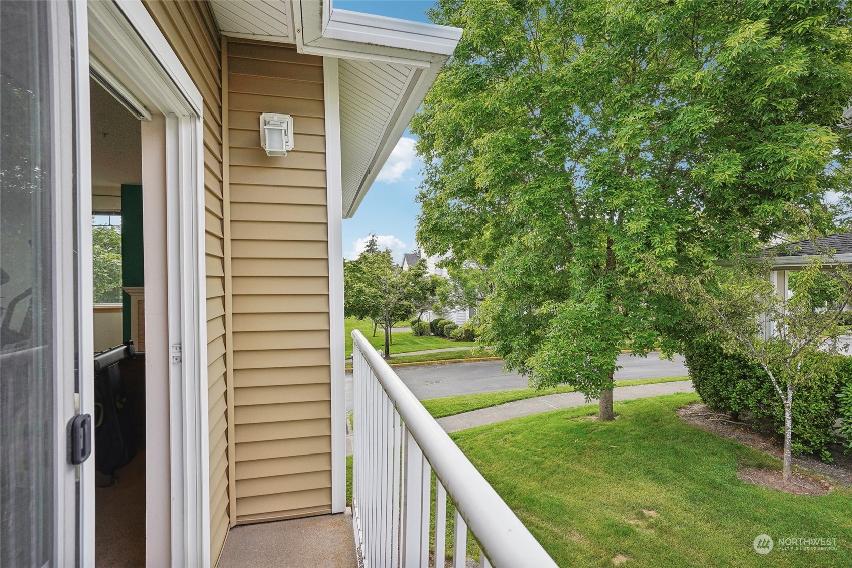 property viewer photo 21