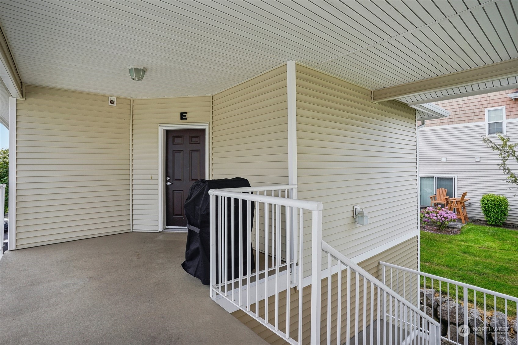 property viewer photo 3