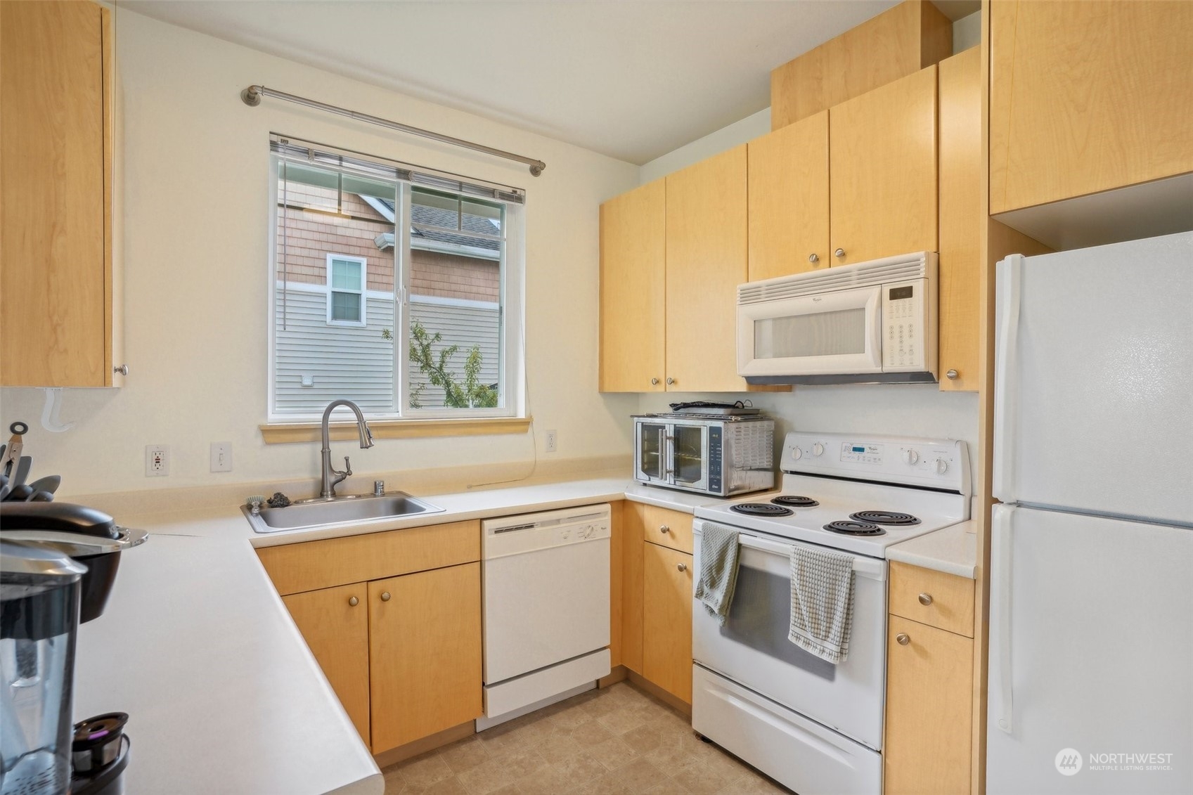 property viewer photo 5