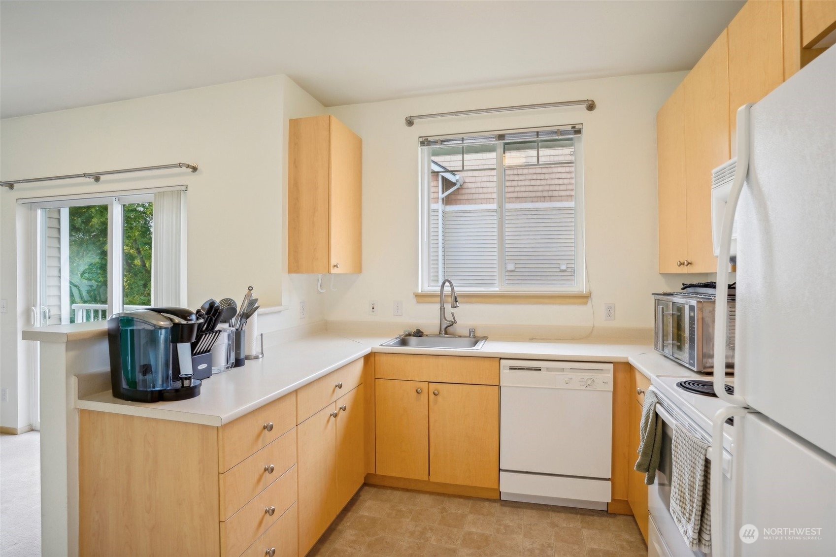 property viewer photo 6