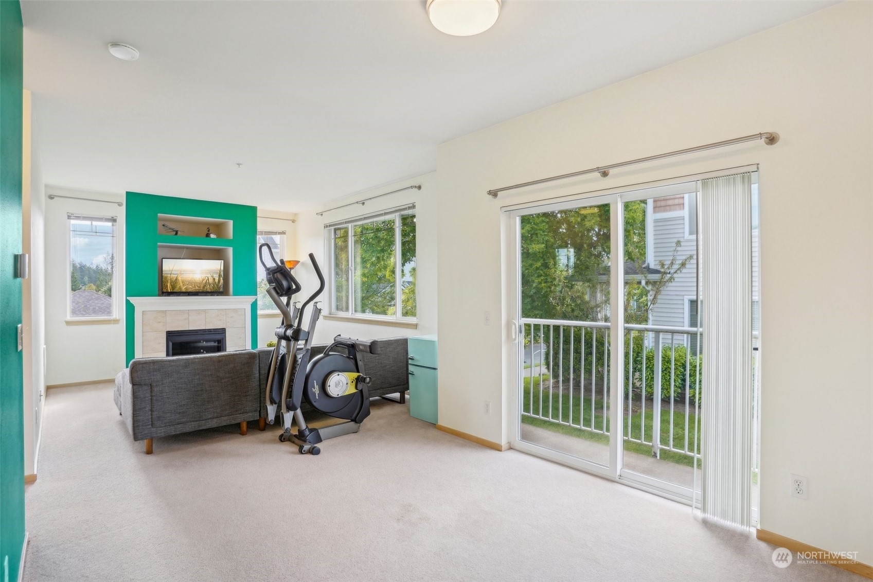 property viewer photo 9