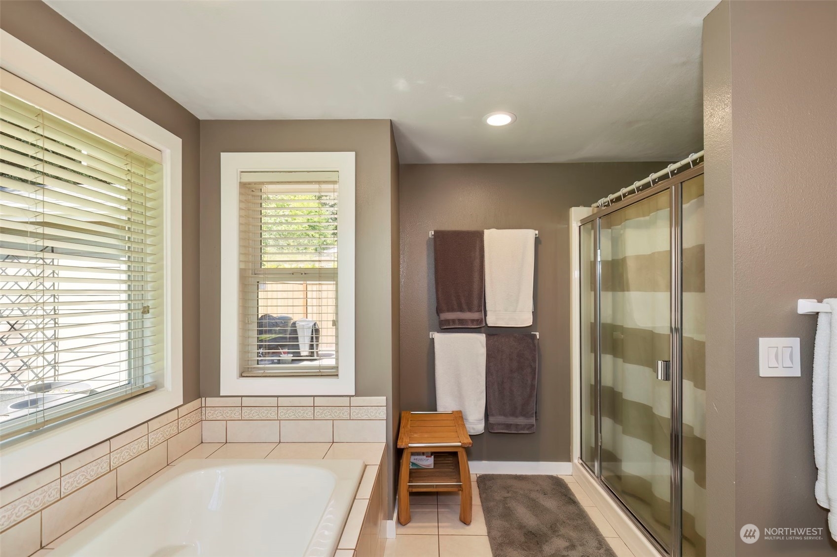 property viewer photo 23