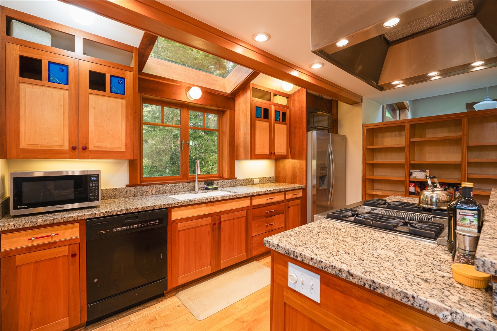 property viewer photo 6