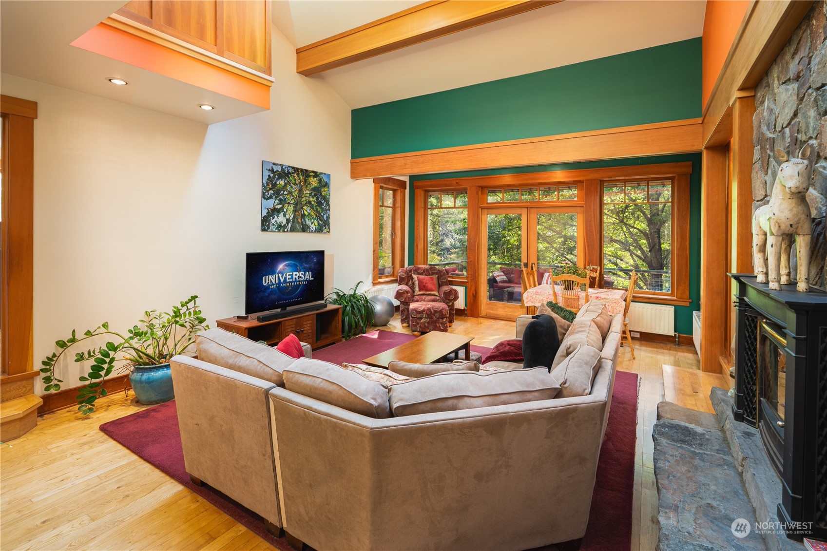 property viewer photo 8