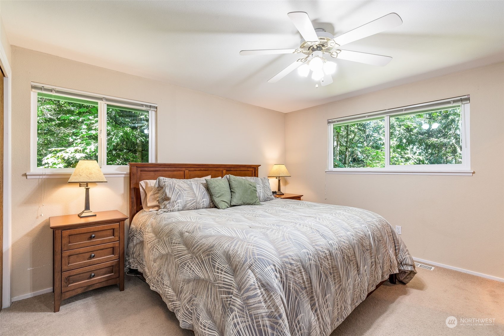 property viewer photo 12