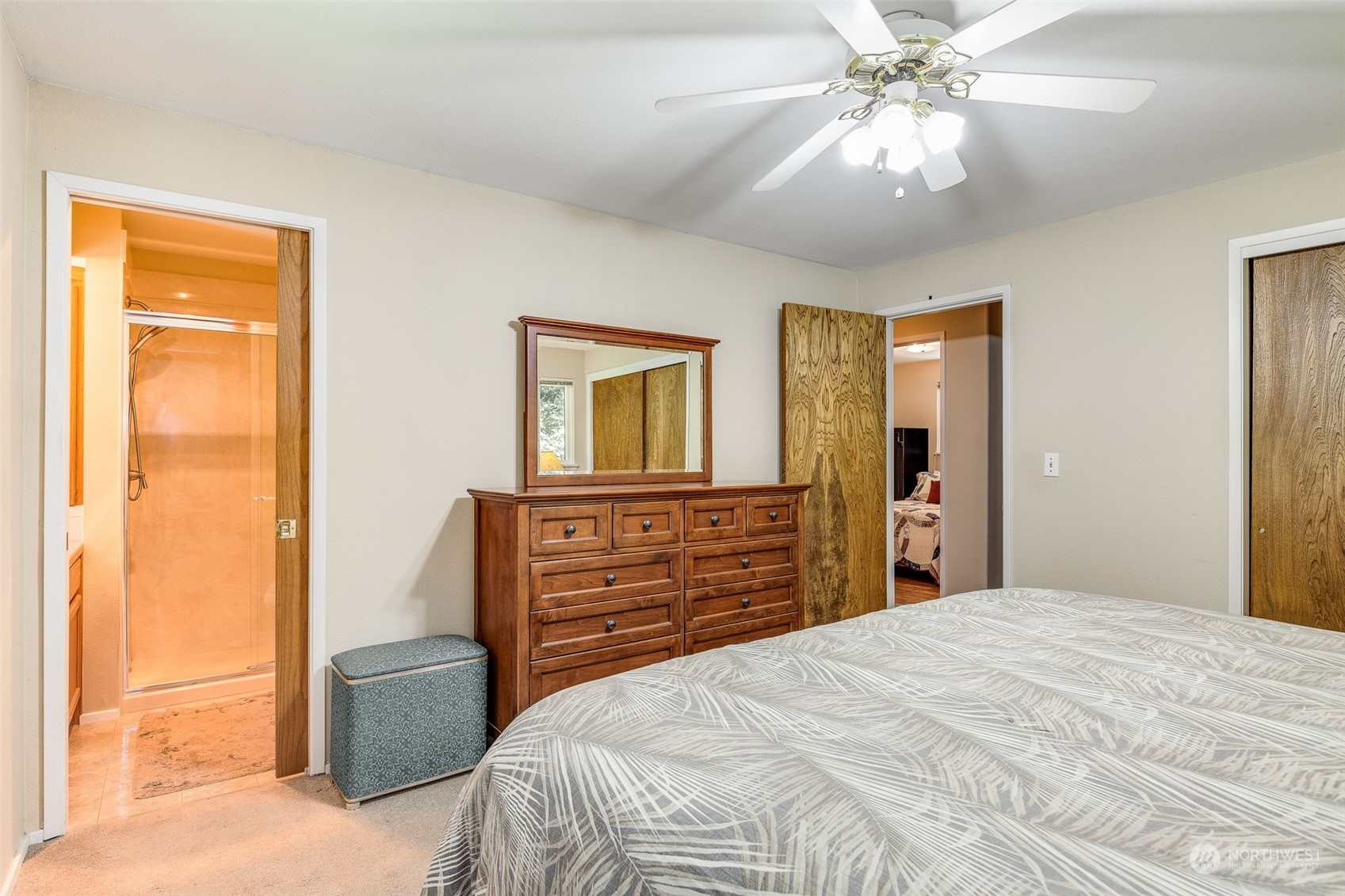 property viewer photo 13