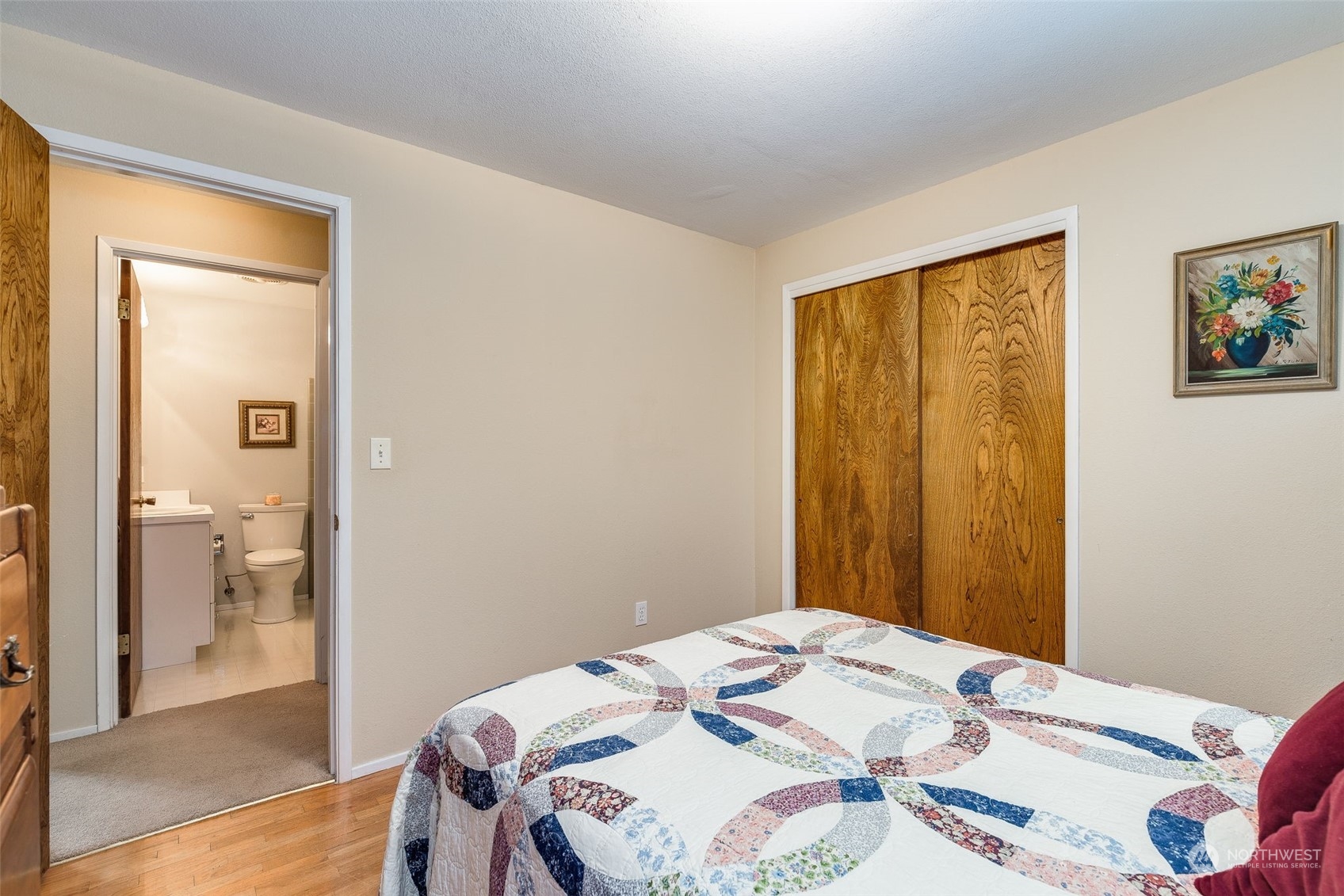 property viewer photo 16