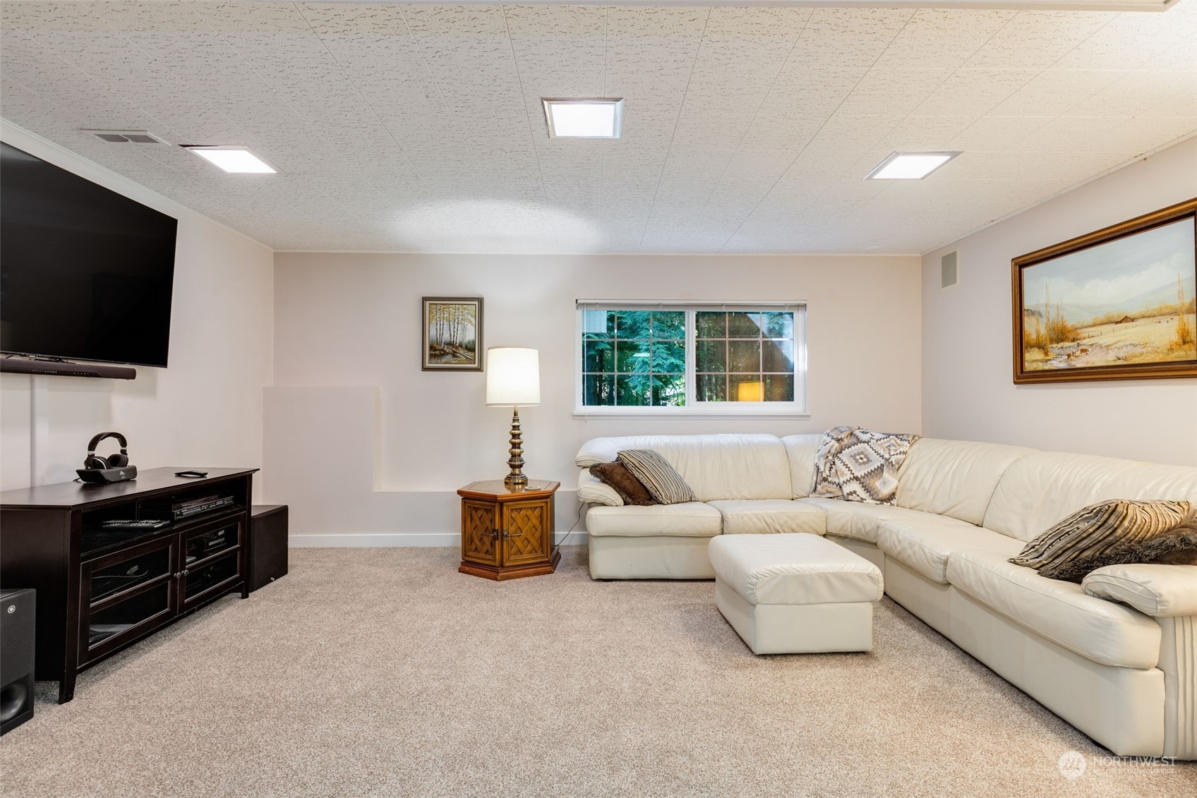 property viewer photo 18