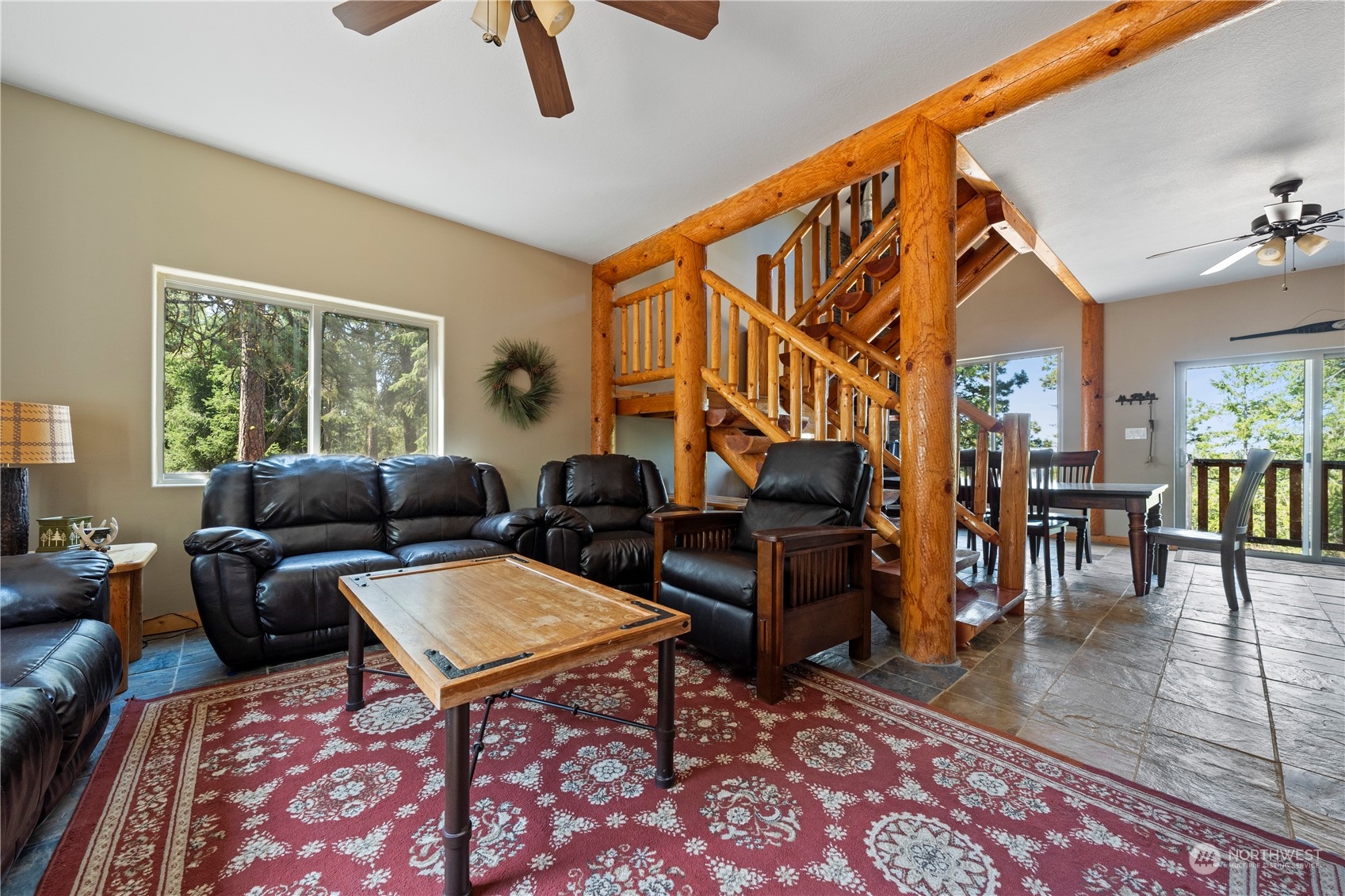 property viewer photo 23