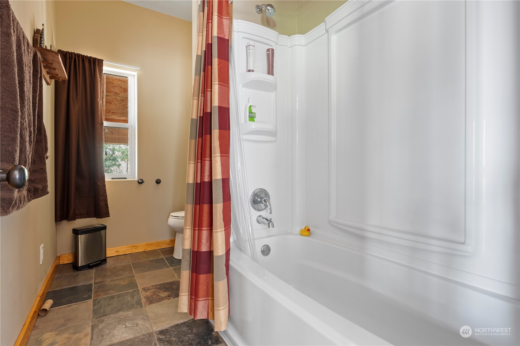 property viewer photo 27