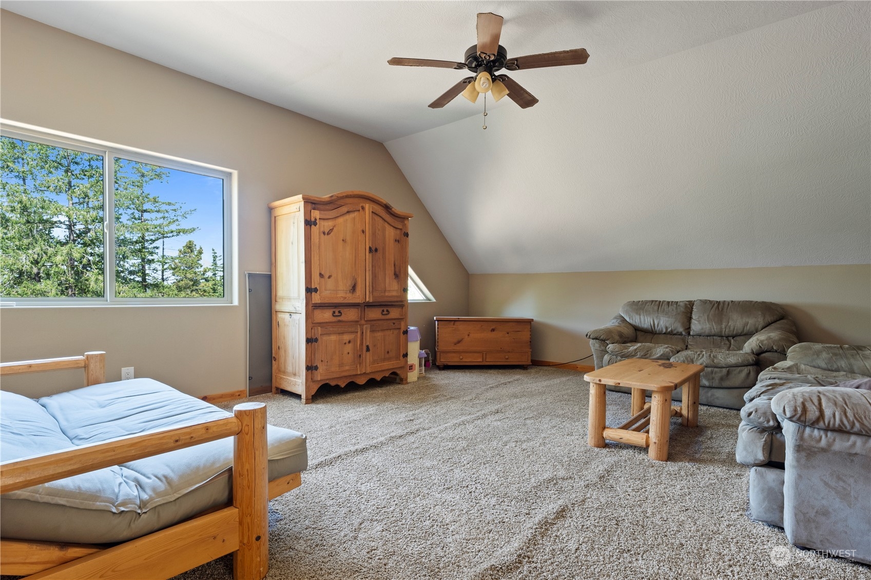 property viewer photo 29