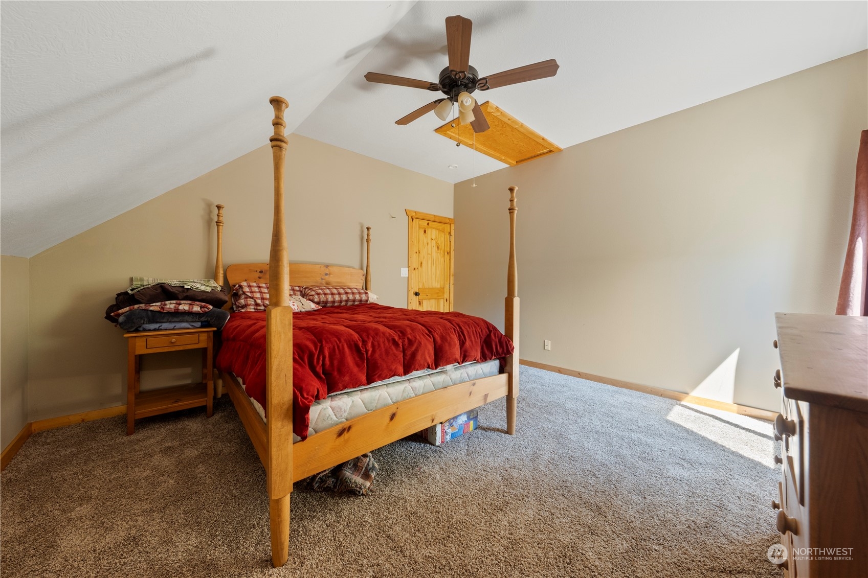 property viewer photo 33