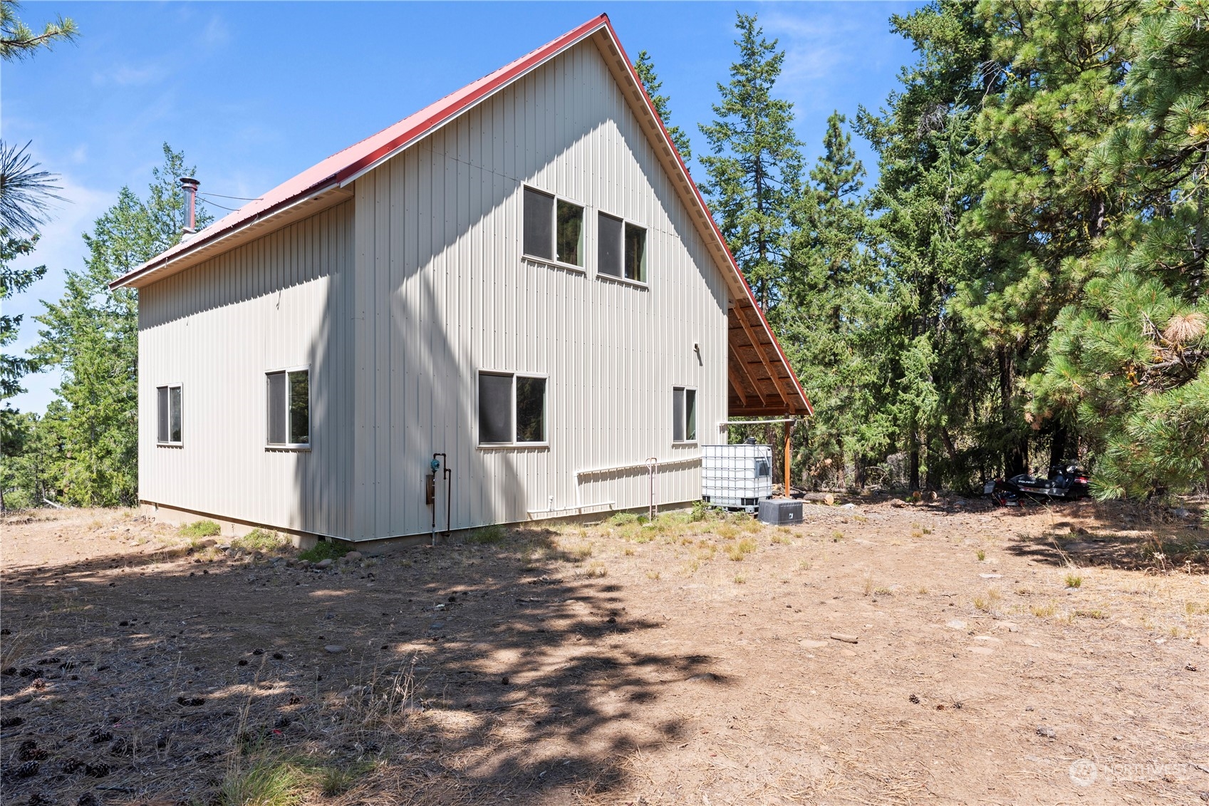 property viewer photo 9