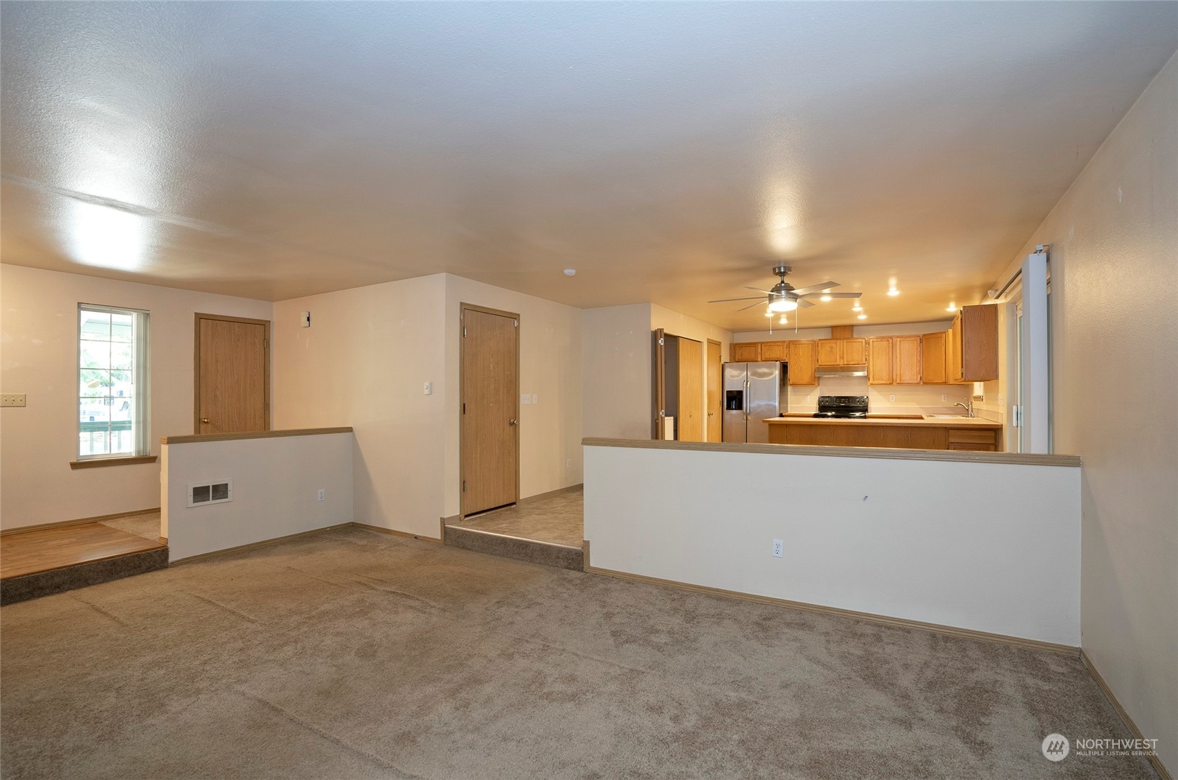 property viewer photo 15