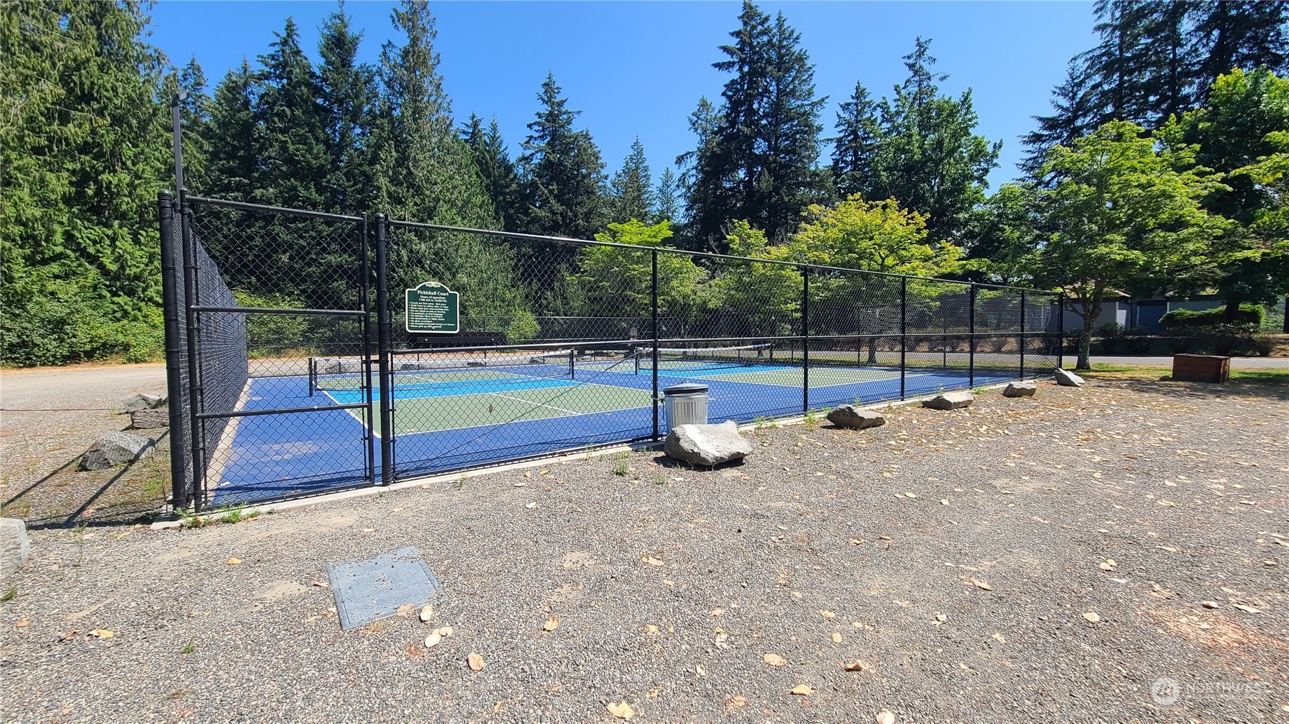 property viewer photo 35