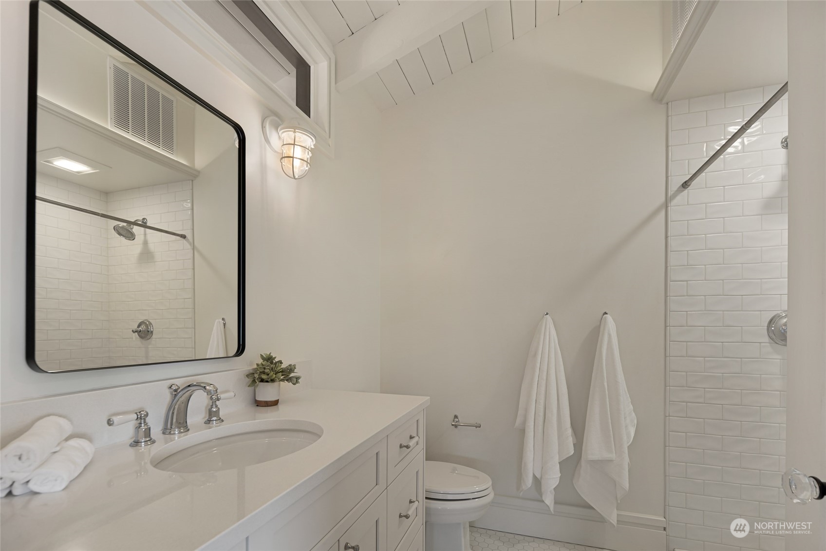 property viewer photo 18