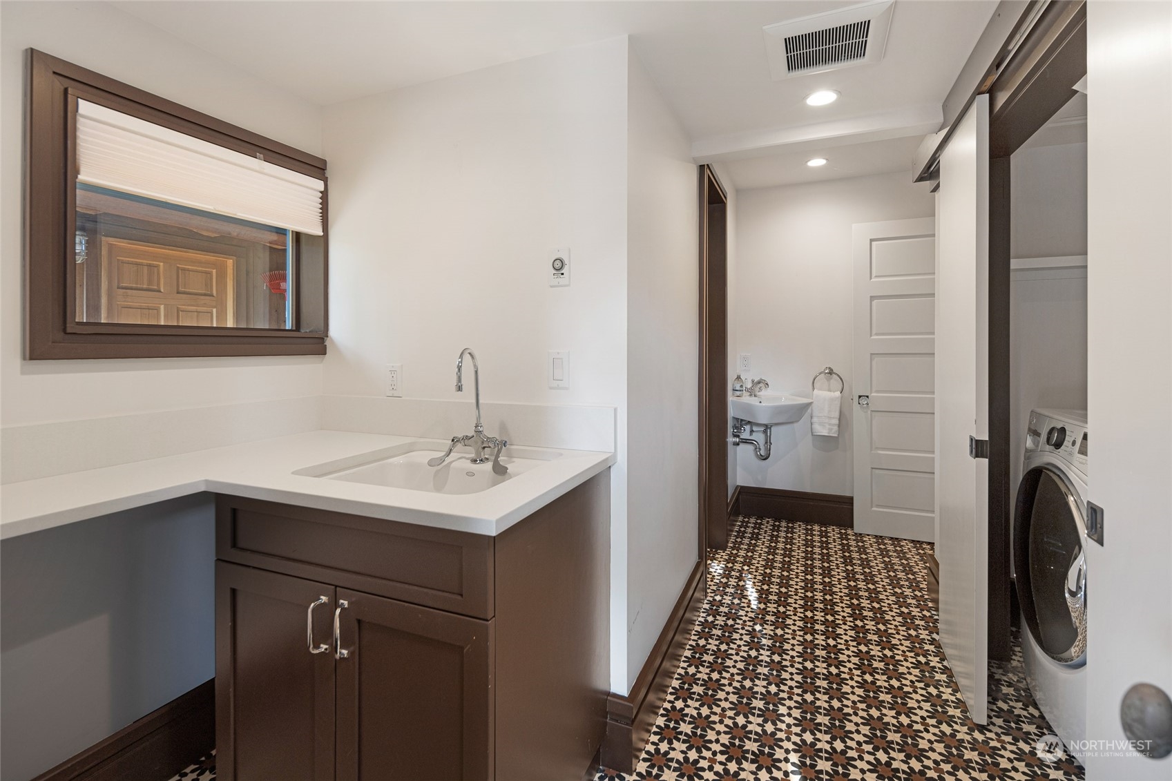 property viewer photo 21
