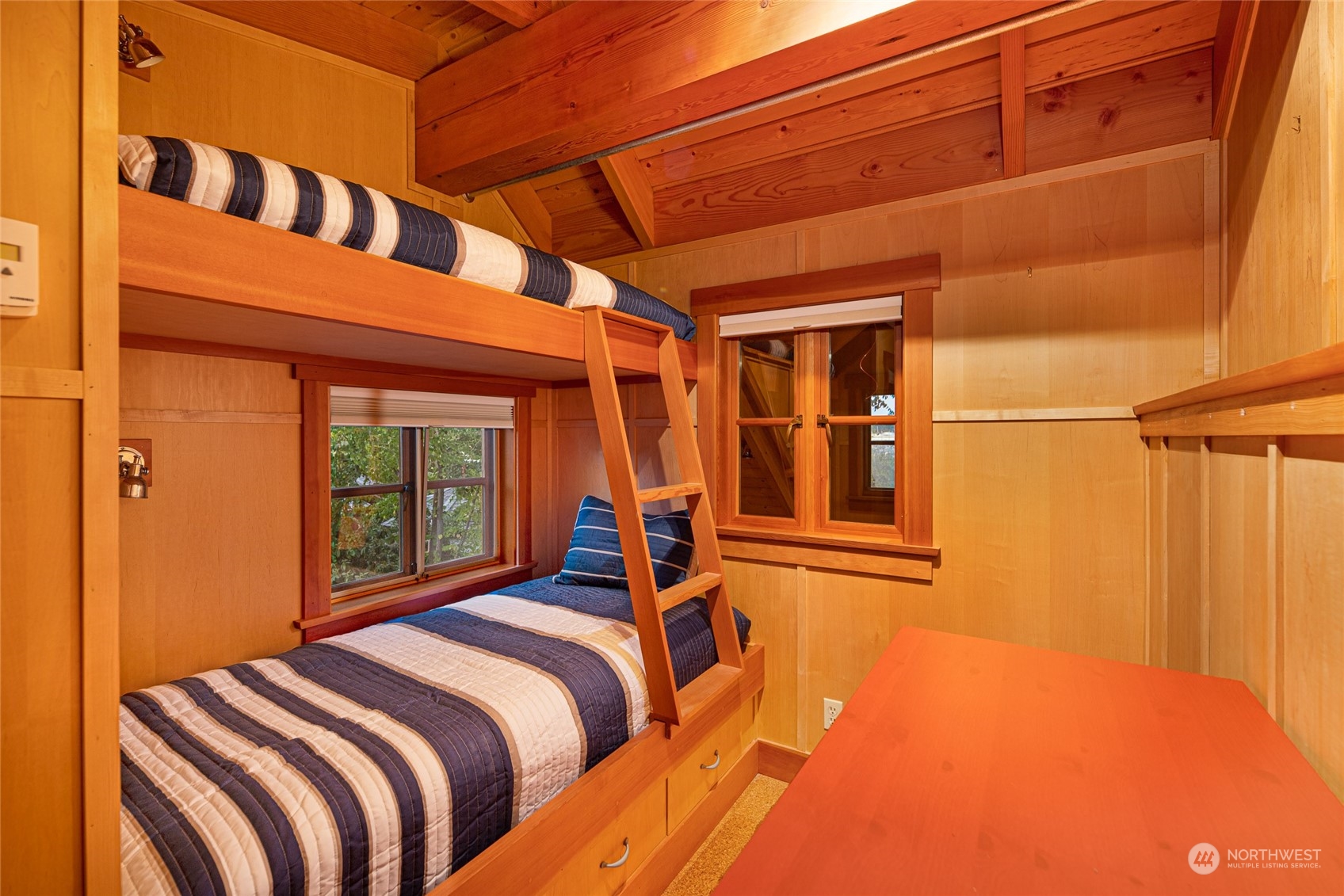 property viewer photo 28