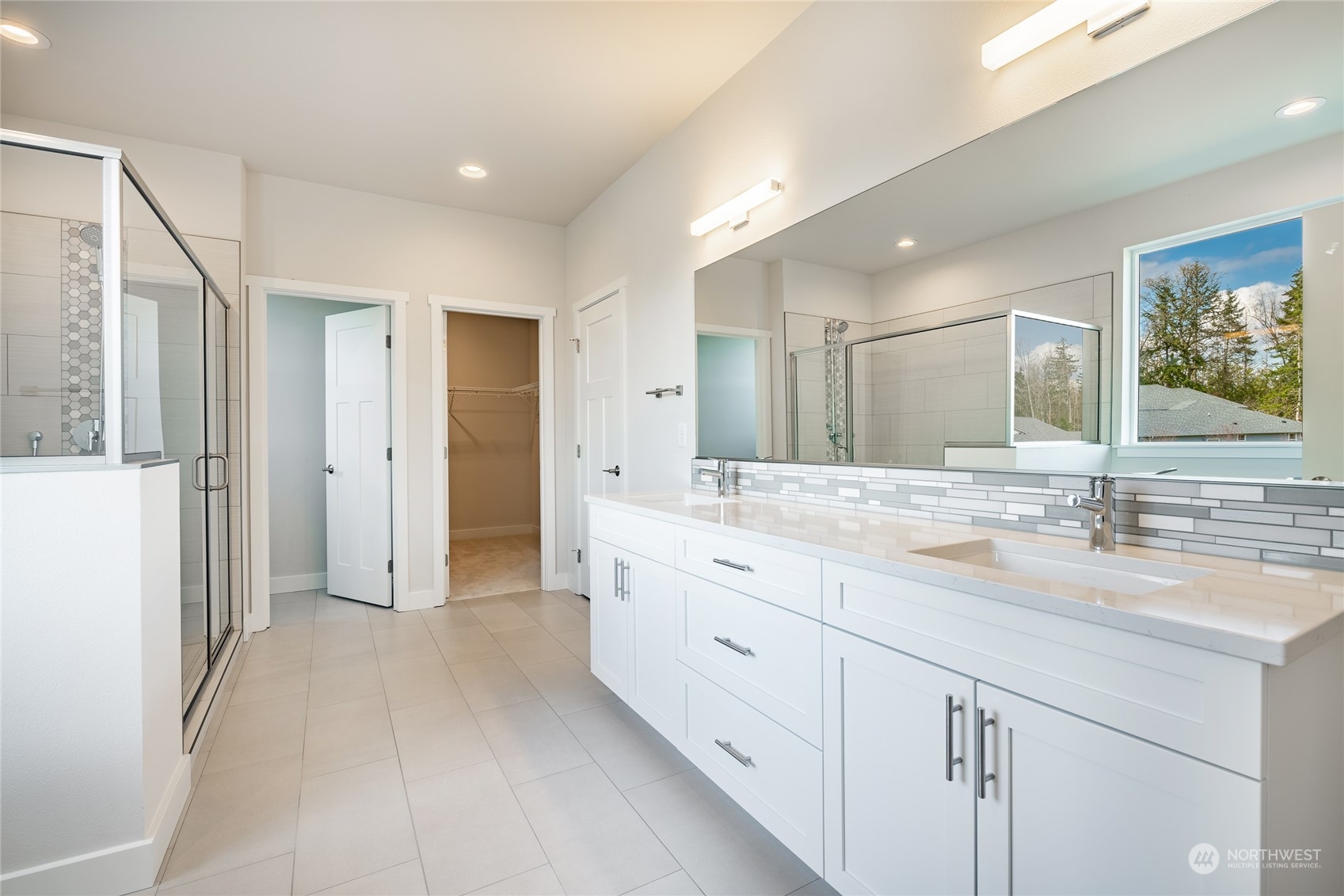 property viewer photo 12