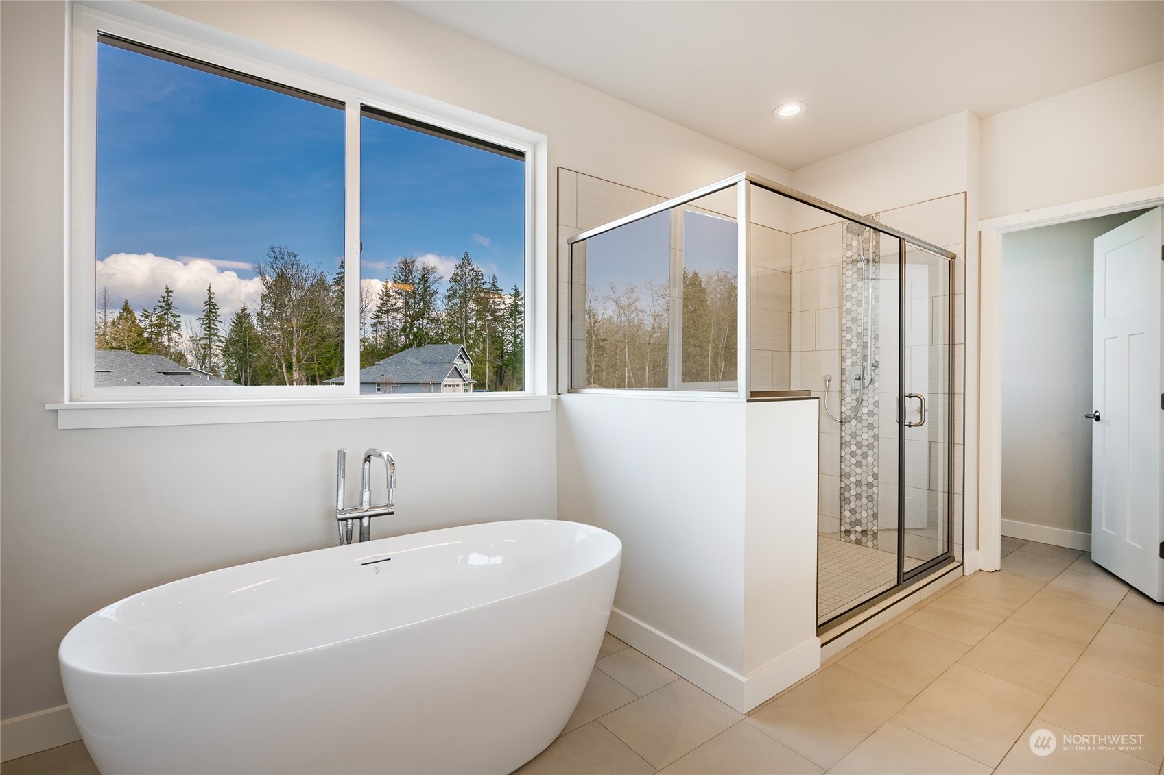 property viewer photo 13