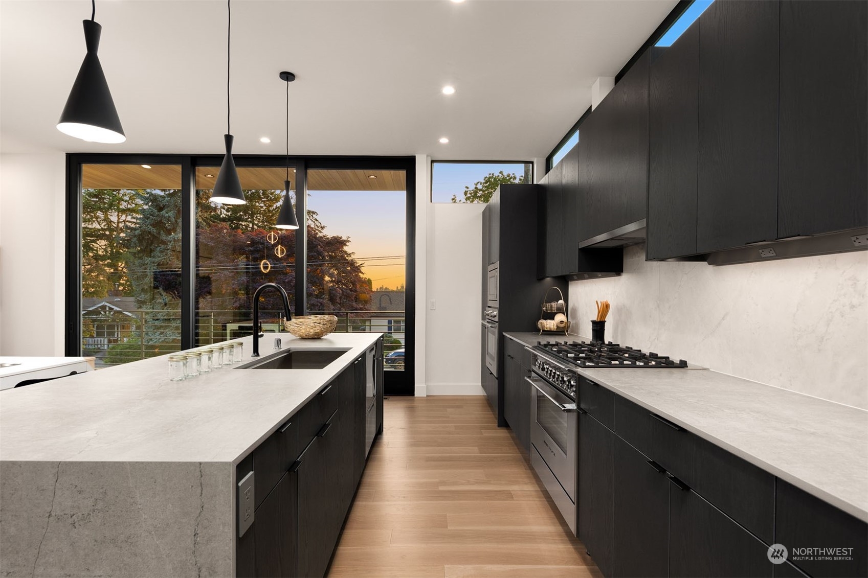 property viewer photo 10