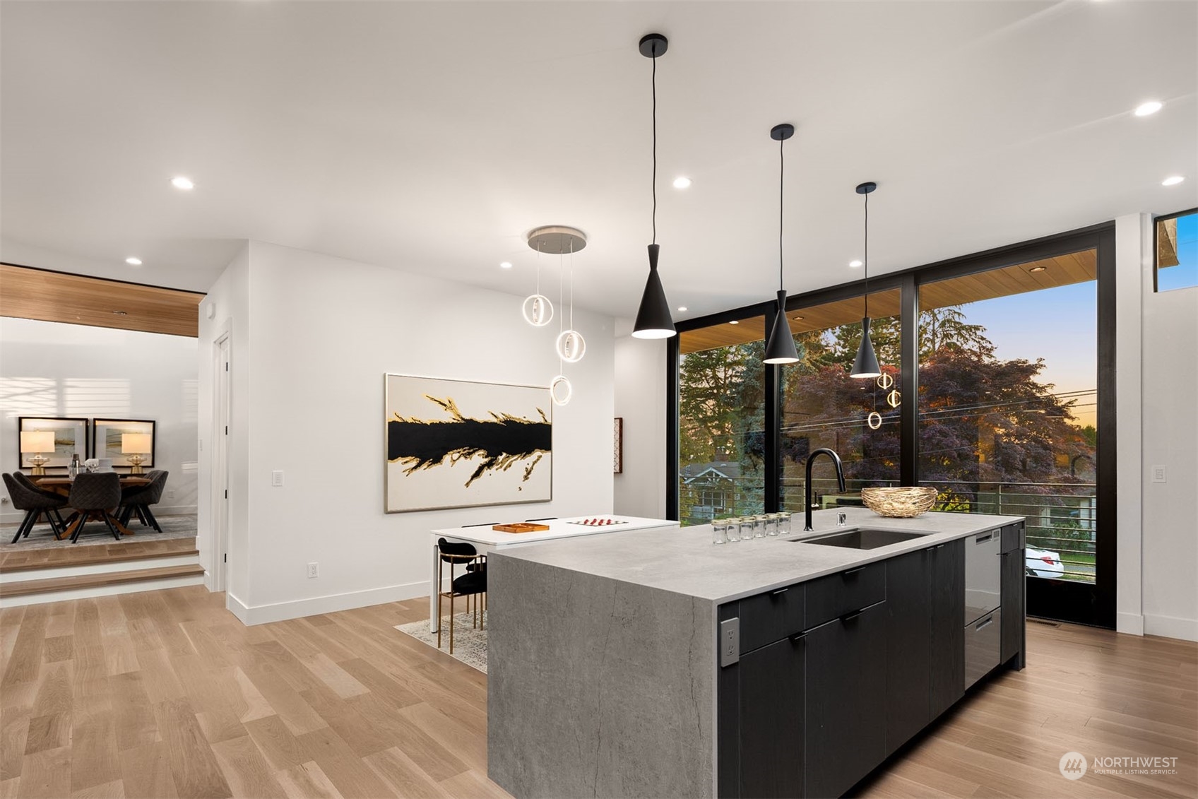 property viewer photo 11