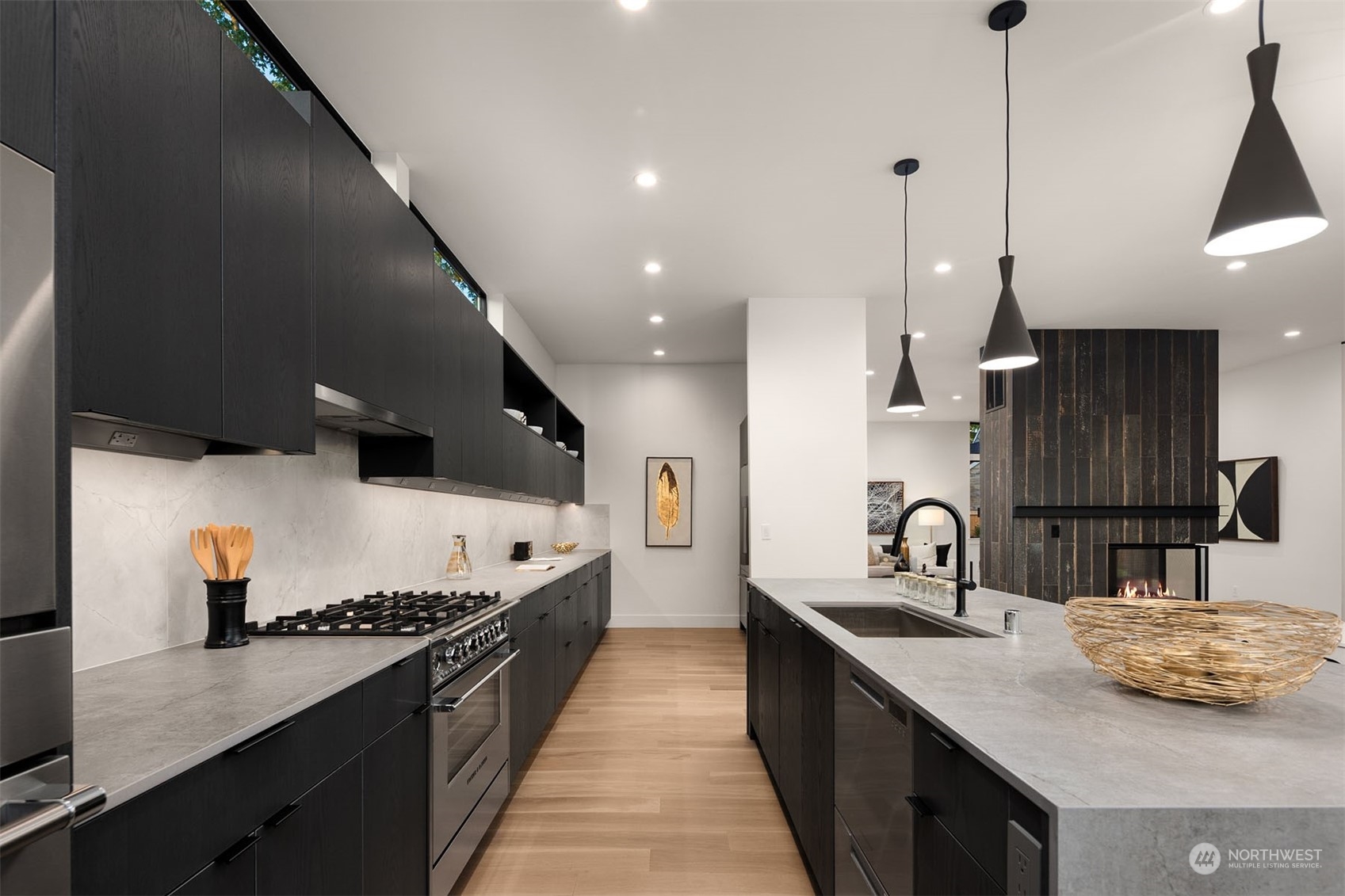 property viewer photo 13