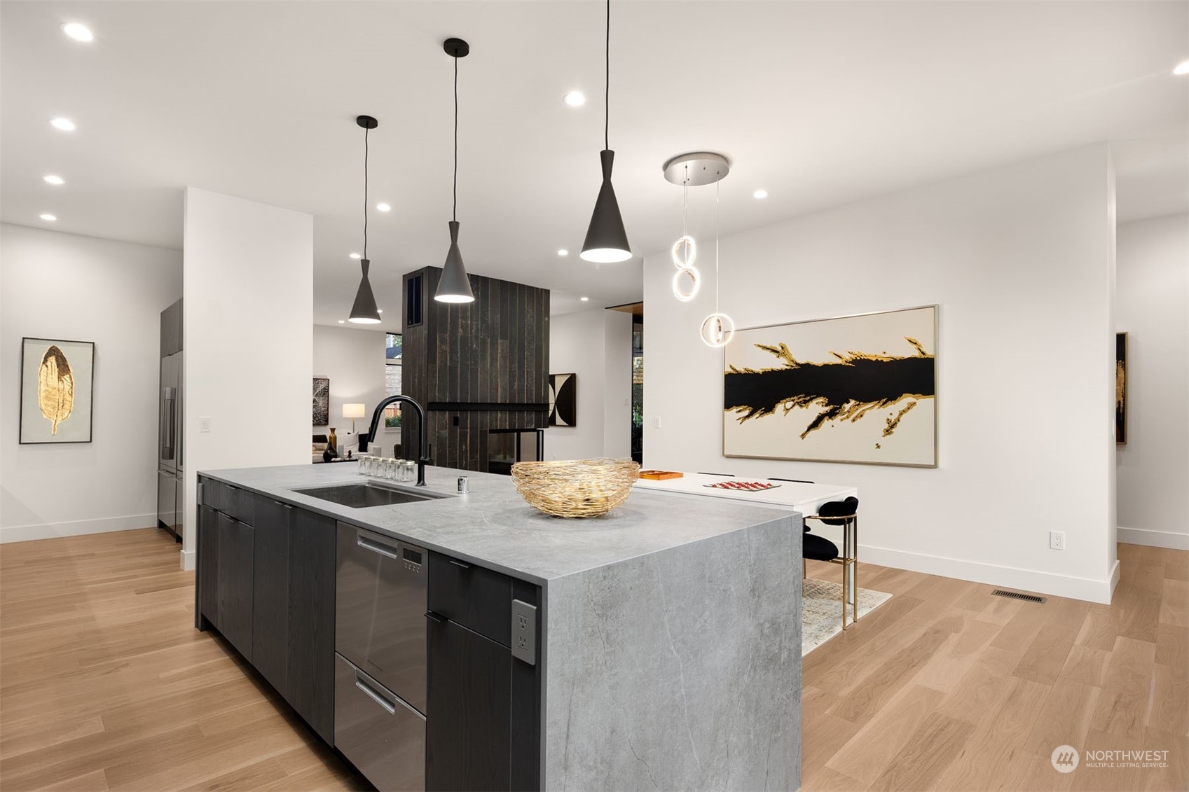 property viewer photo 14