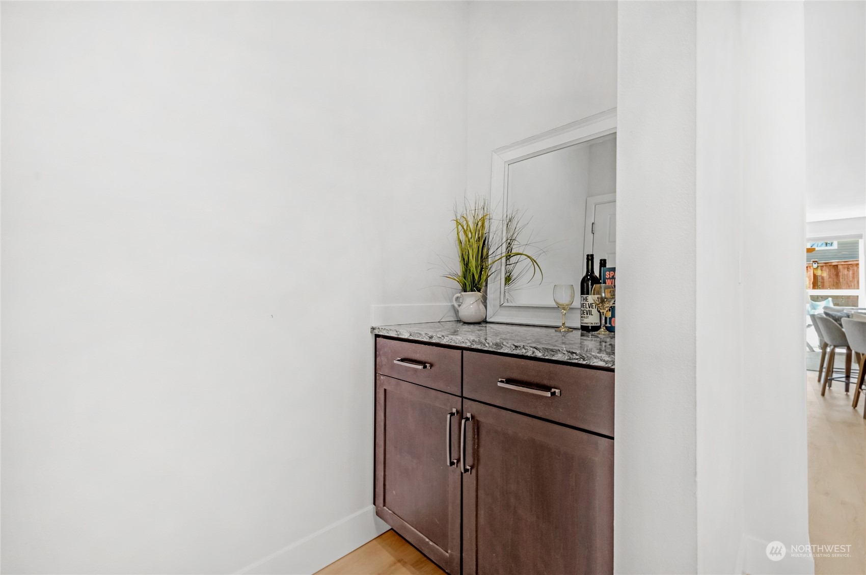 property viewer photo 12