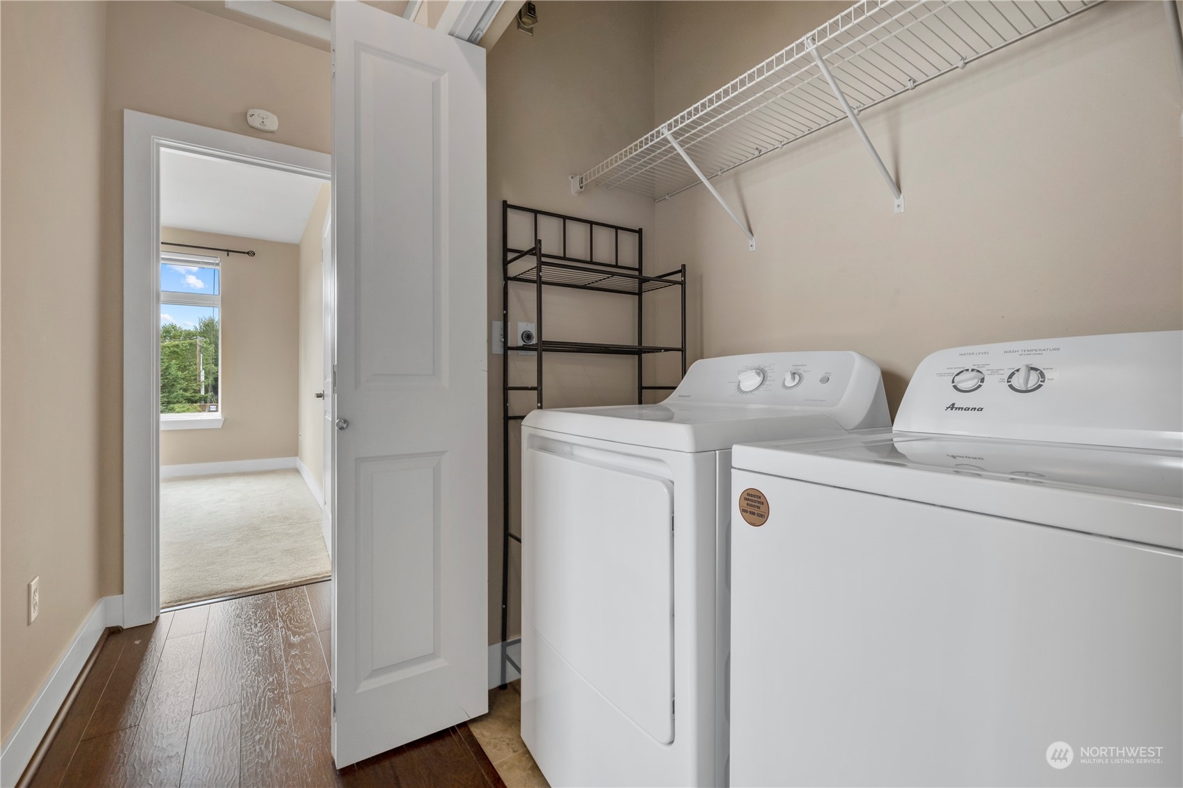 property viewer photo 12