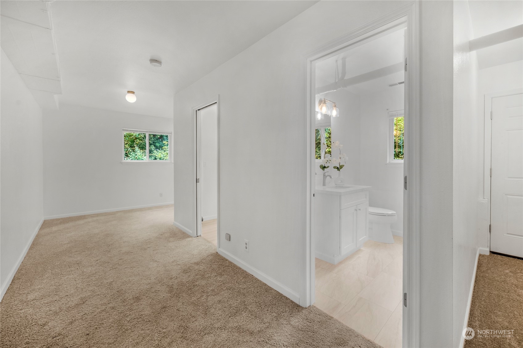 property viewer photo 16