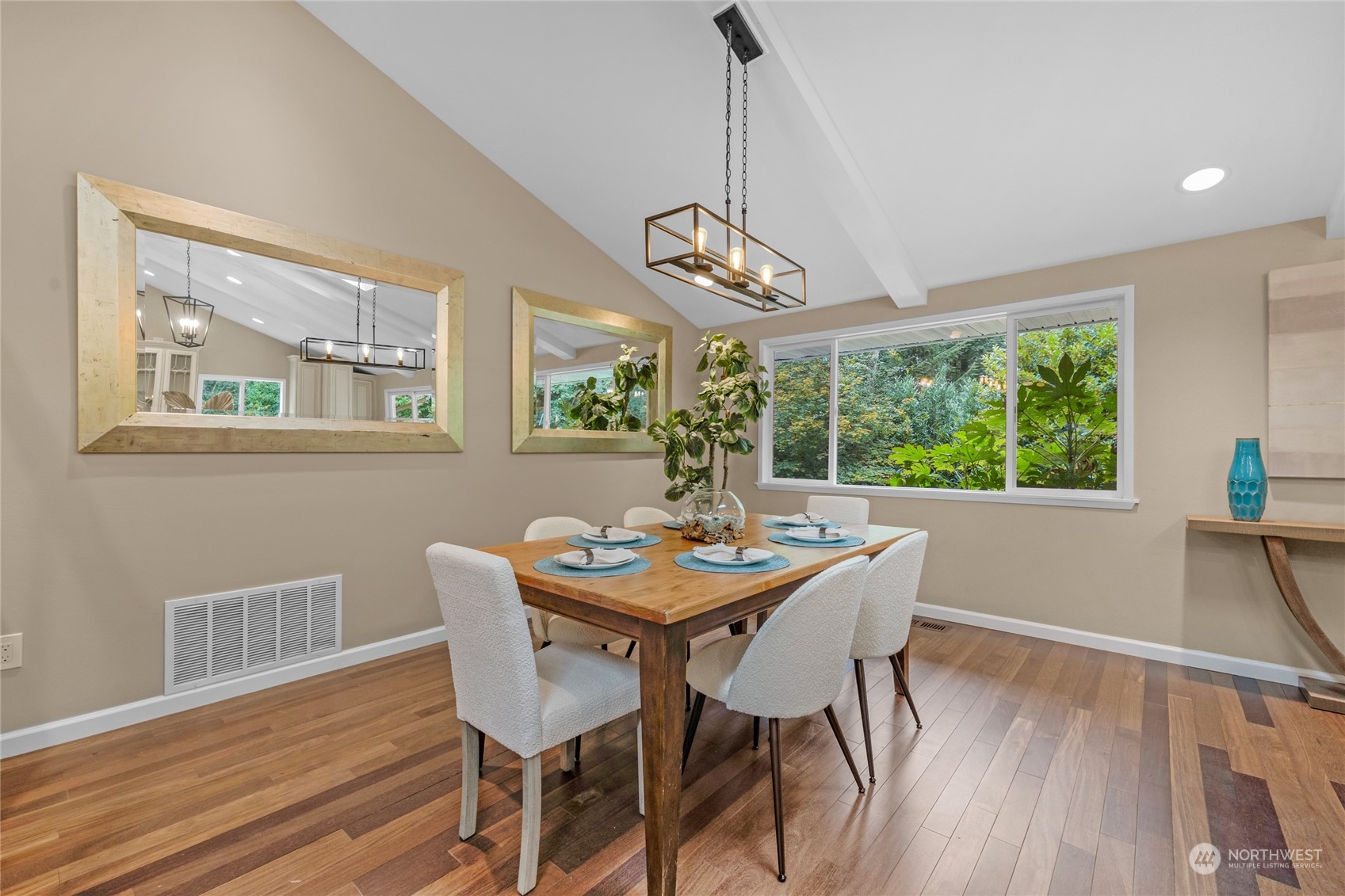 property viewer photo 6