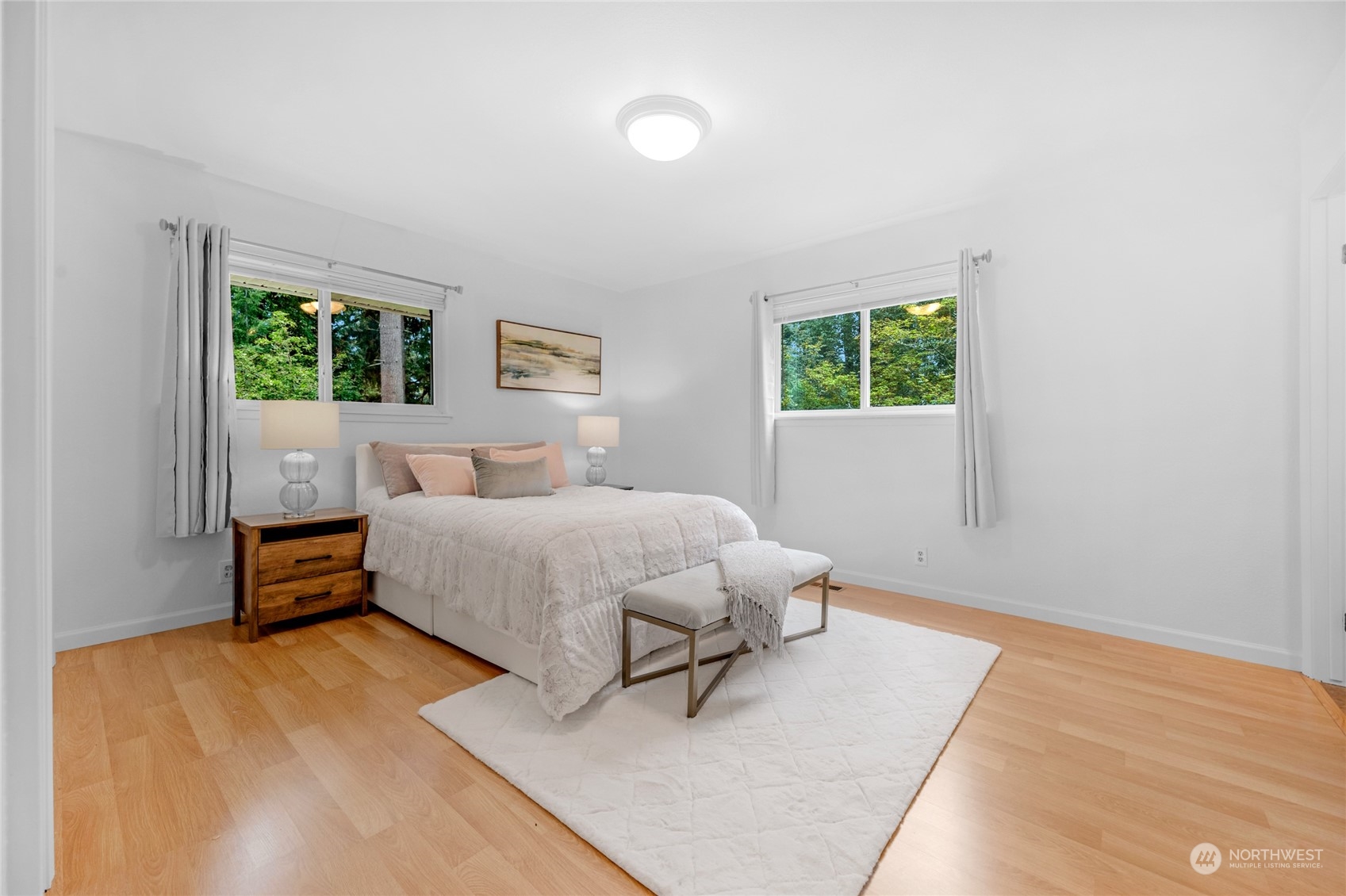 property viewer photo 9