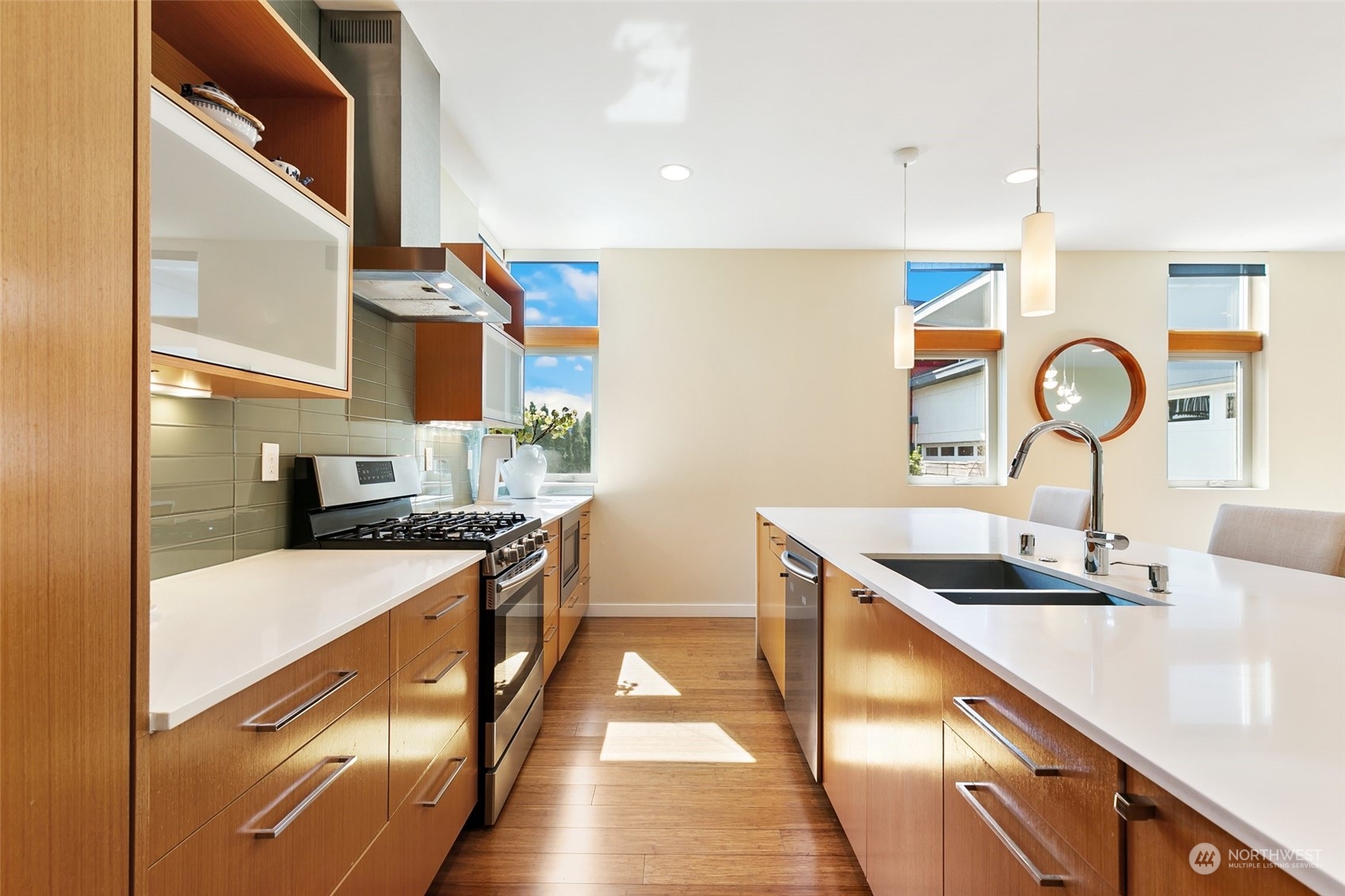 property viewer photo 11