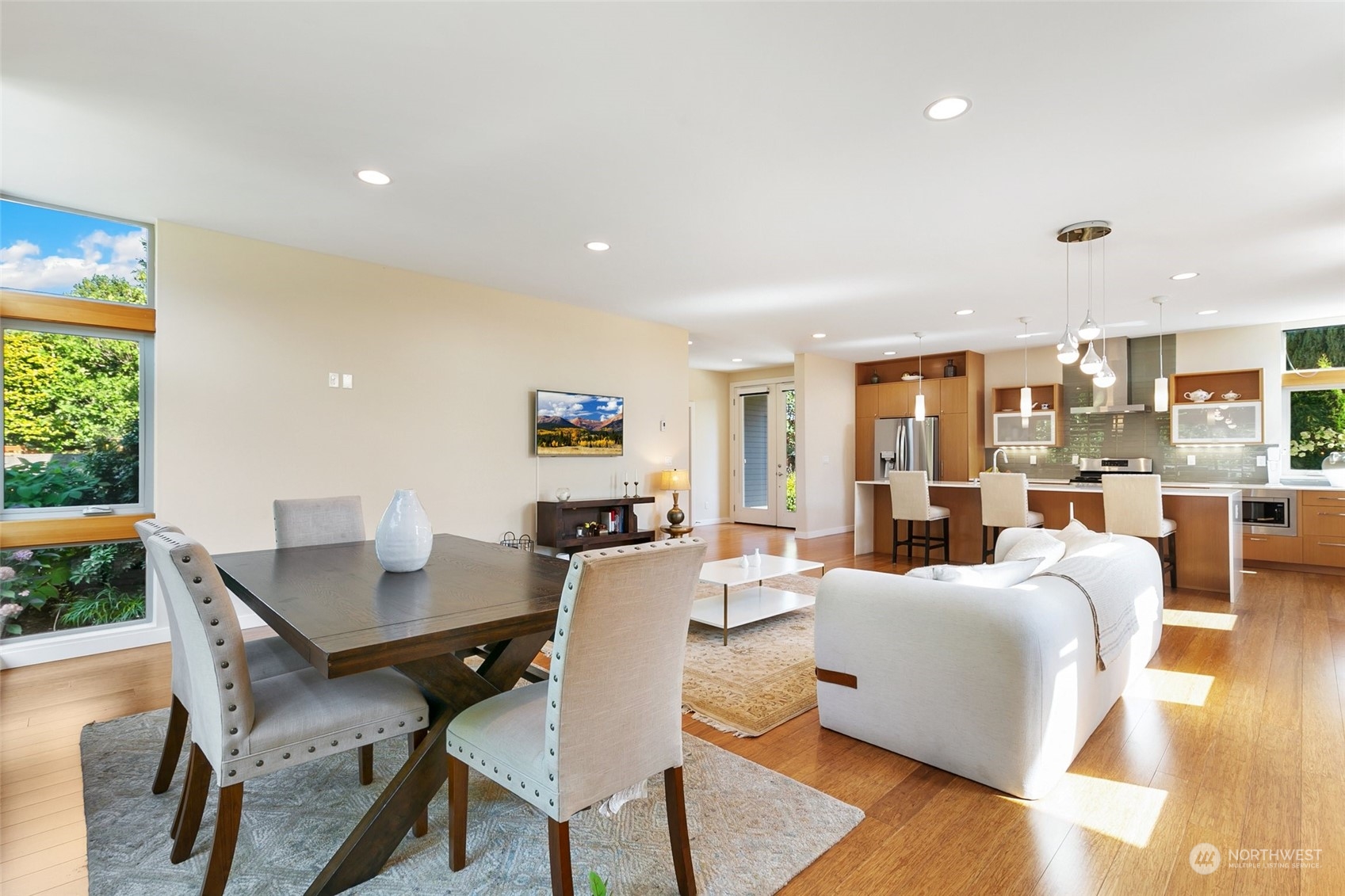 property viewer photo 14