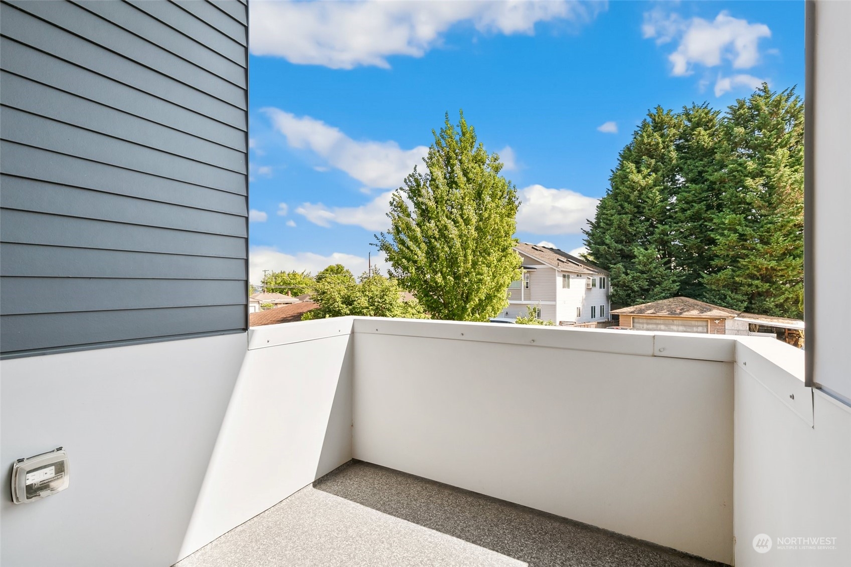 property viewer photo 25