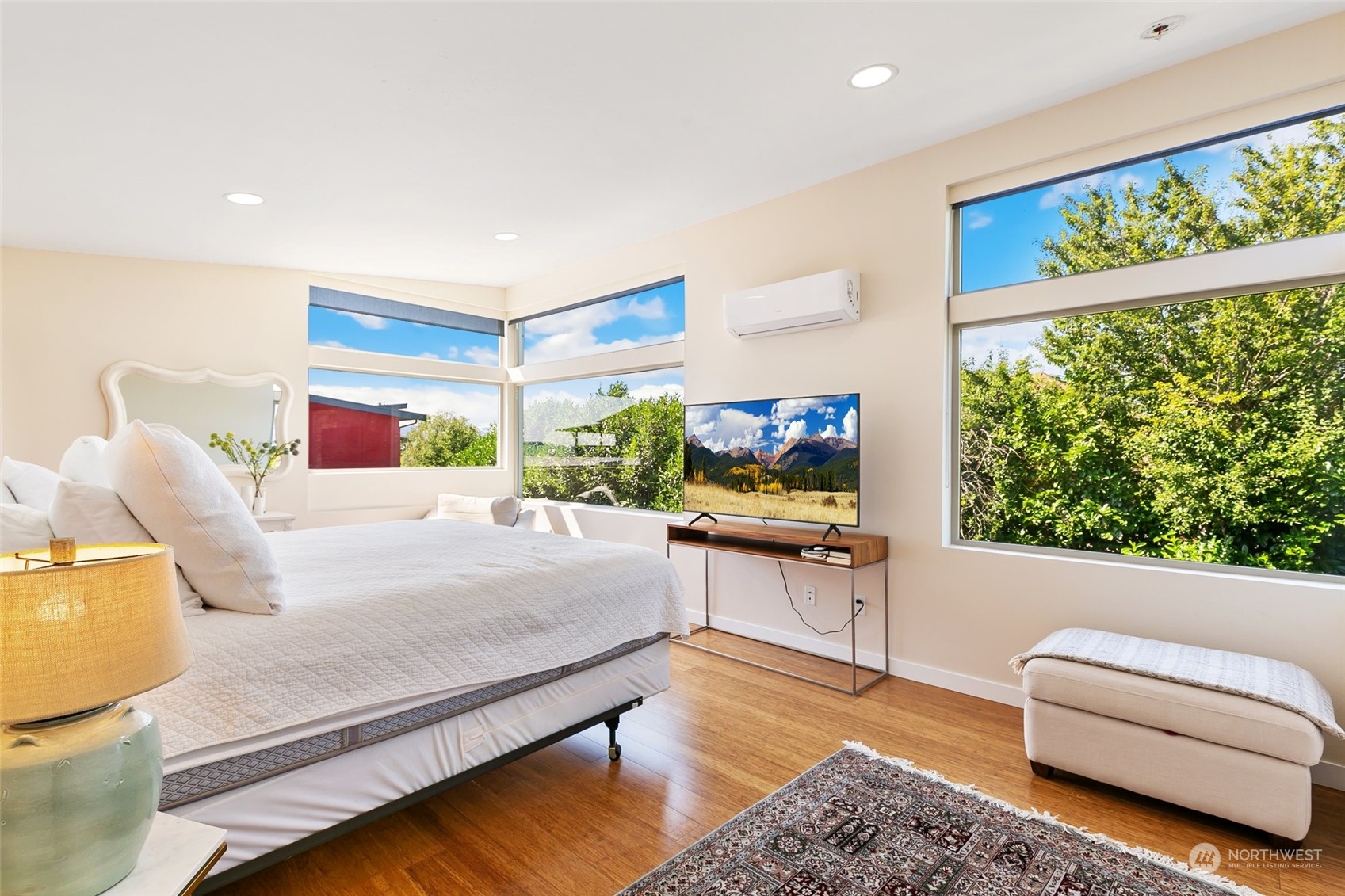 property viewer photo 27