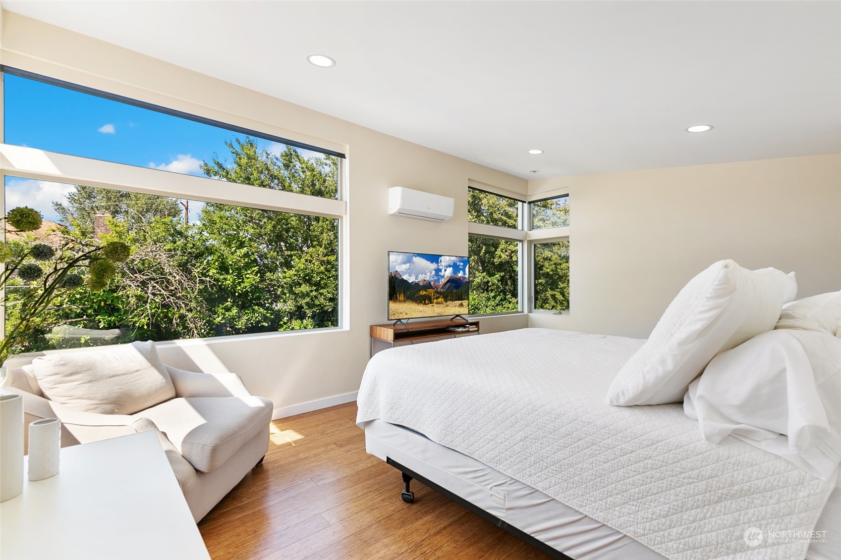 property viewer photo 28