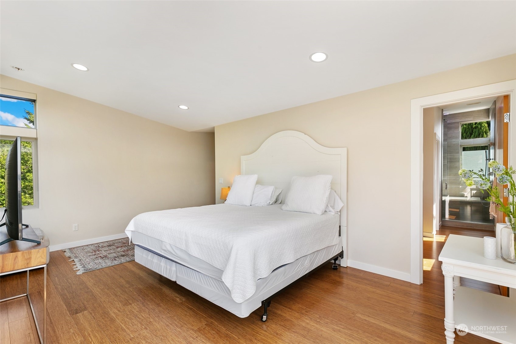 property viewer photo 29
