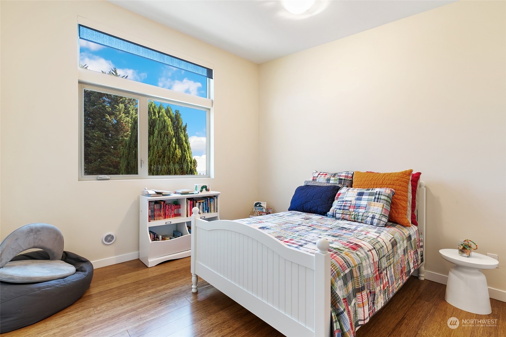 property viewer photo 32