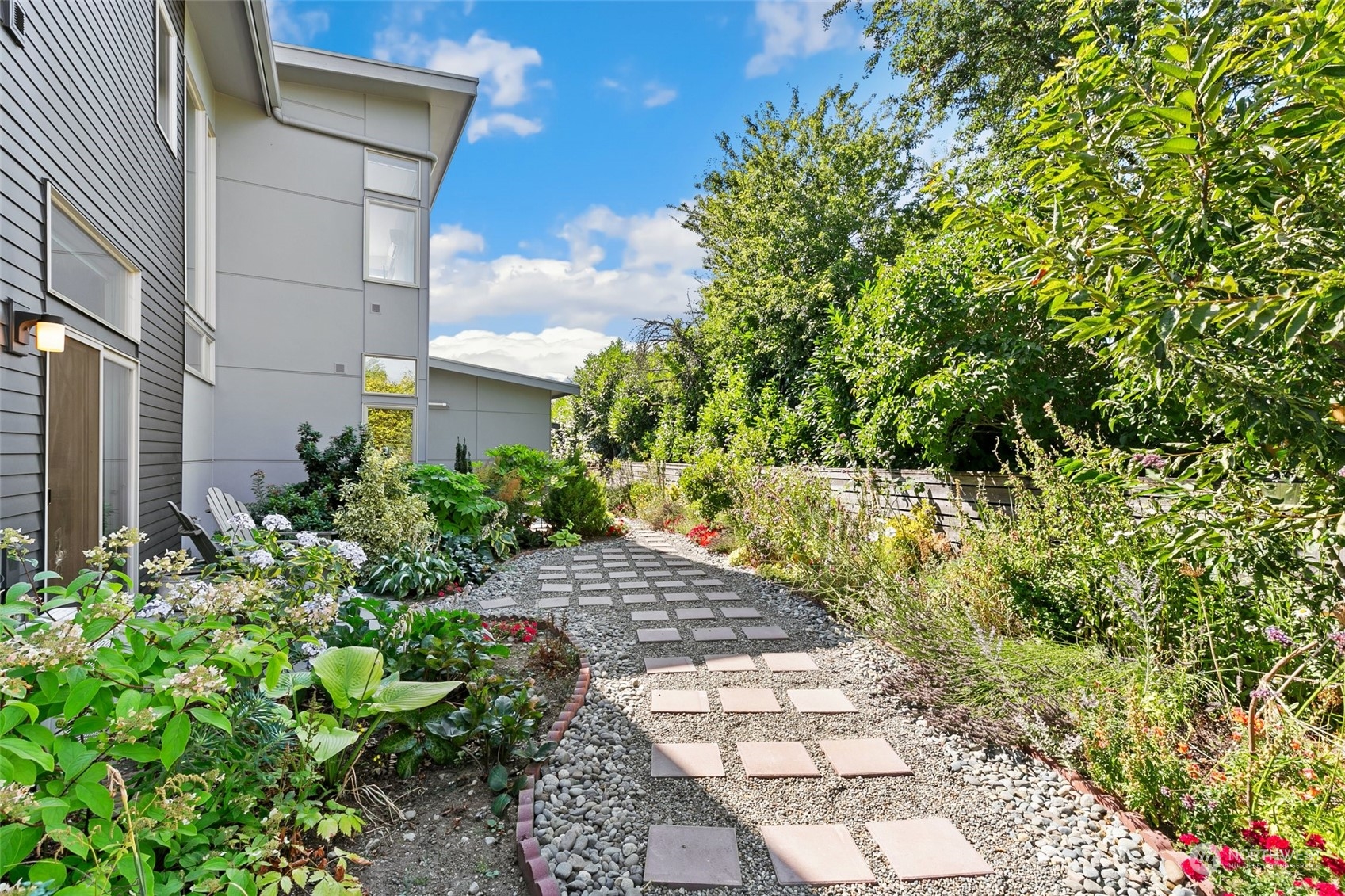 property viewer photo 39