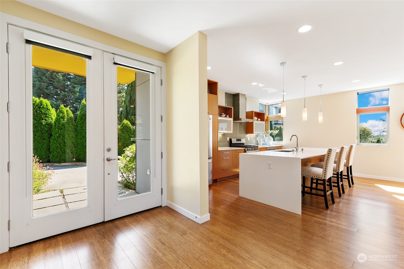 property viewer photo 4