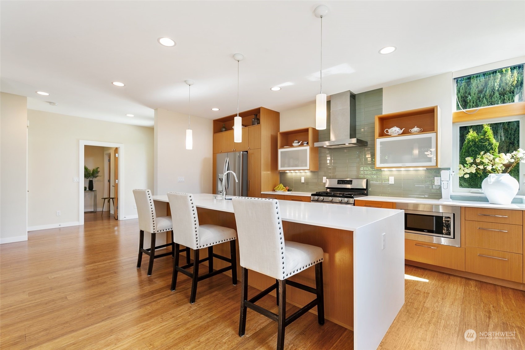 property viewer photo 9