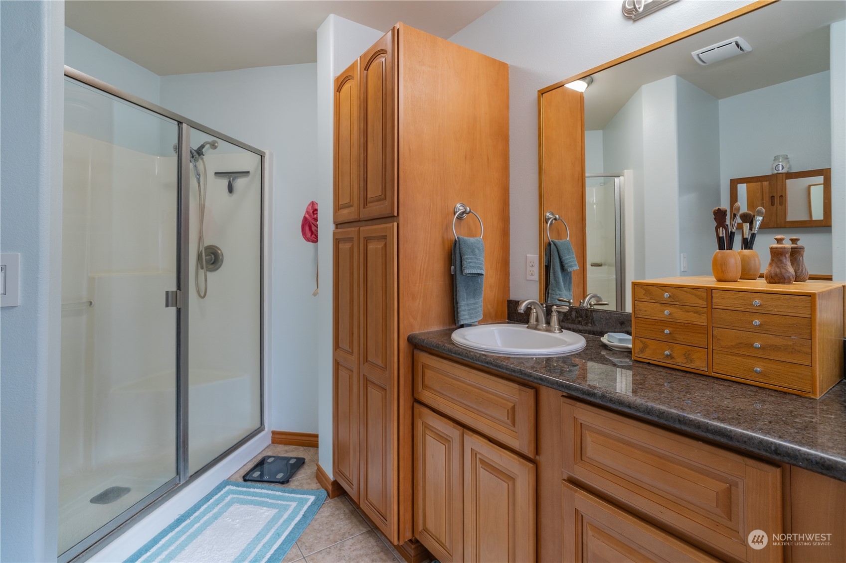 property viewer photo 23