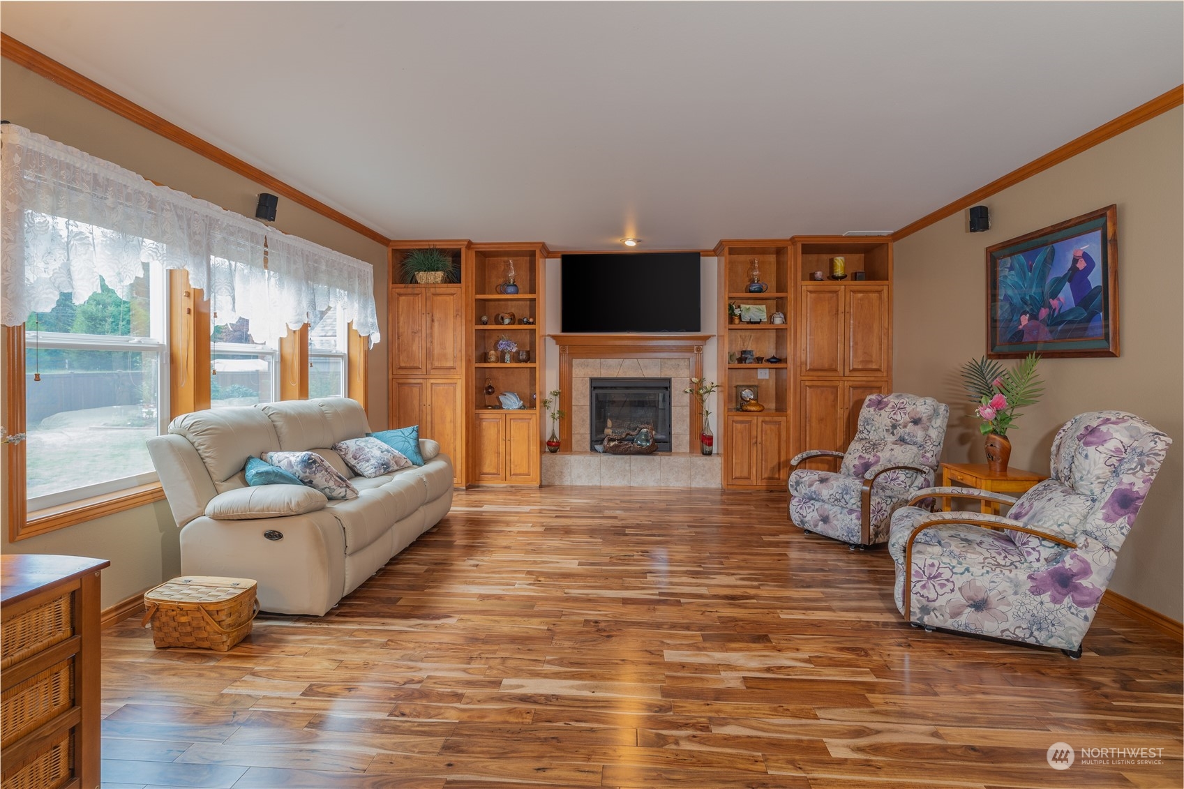 property viewer photo 8