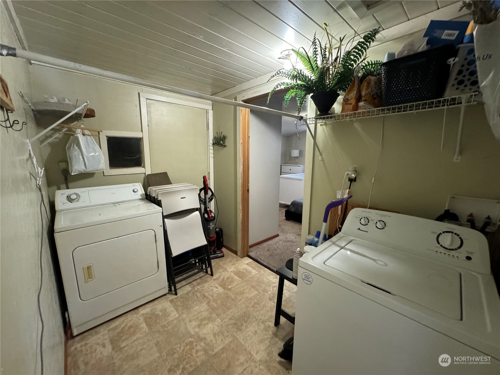 property viewer photo 16