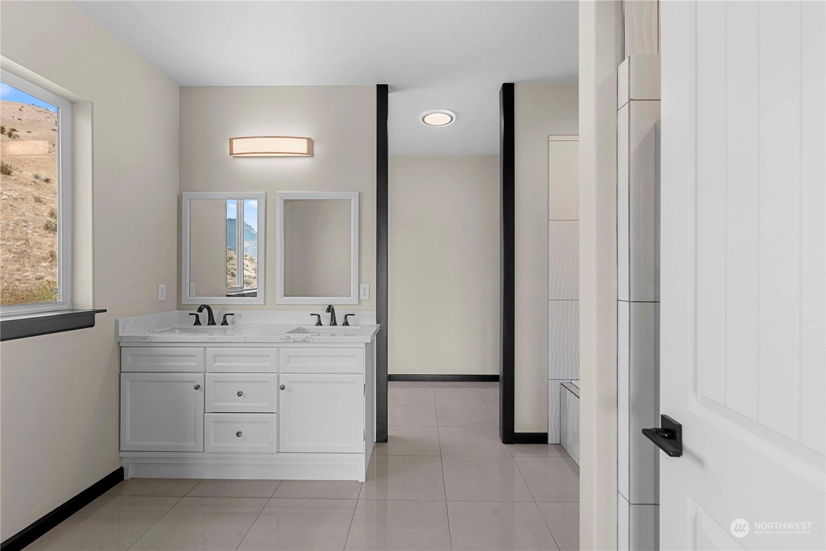 property viewer photo 32